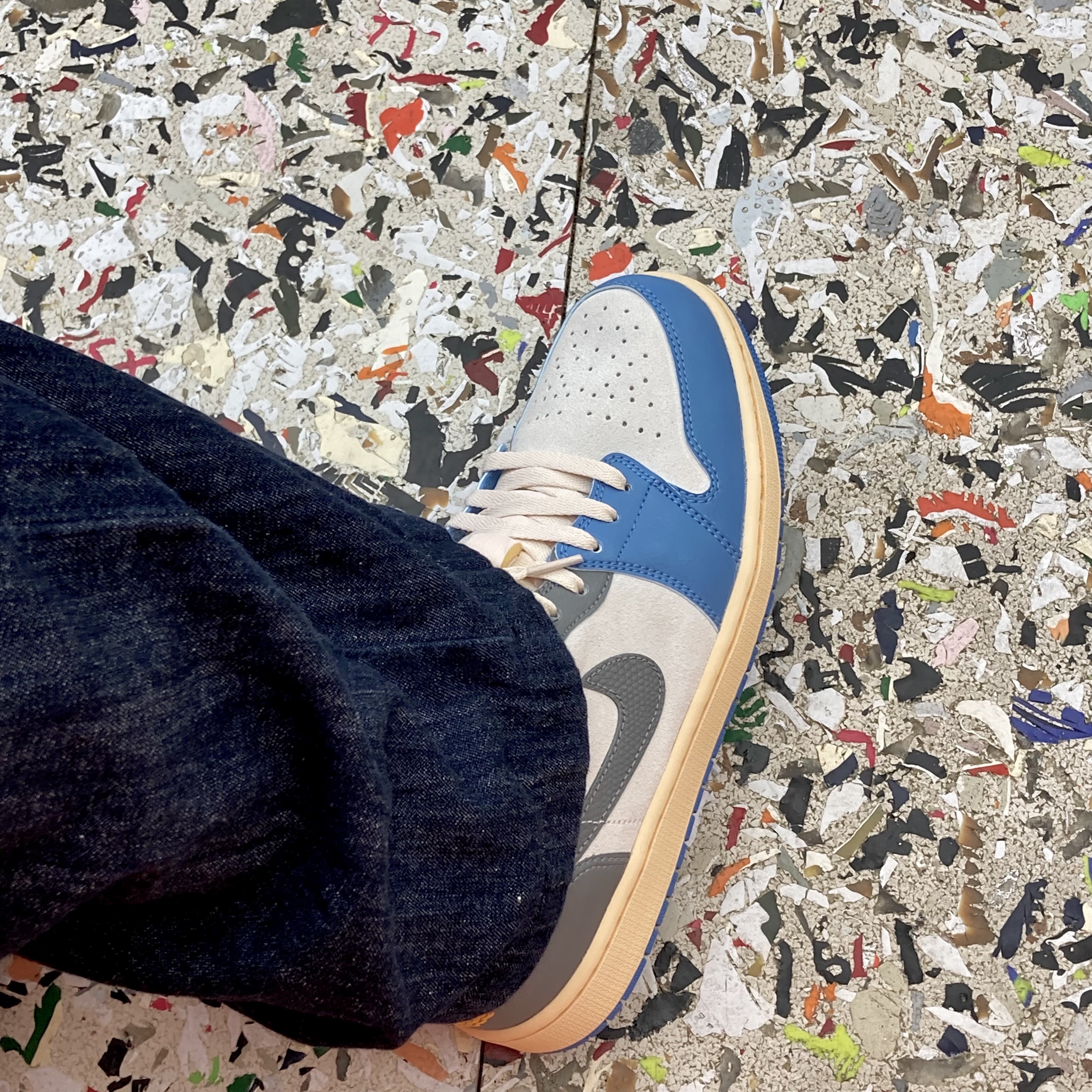 Jordan 1 Low SE Tokyo 96 착용 스타일 - 4