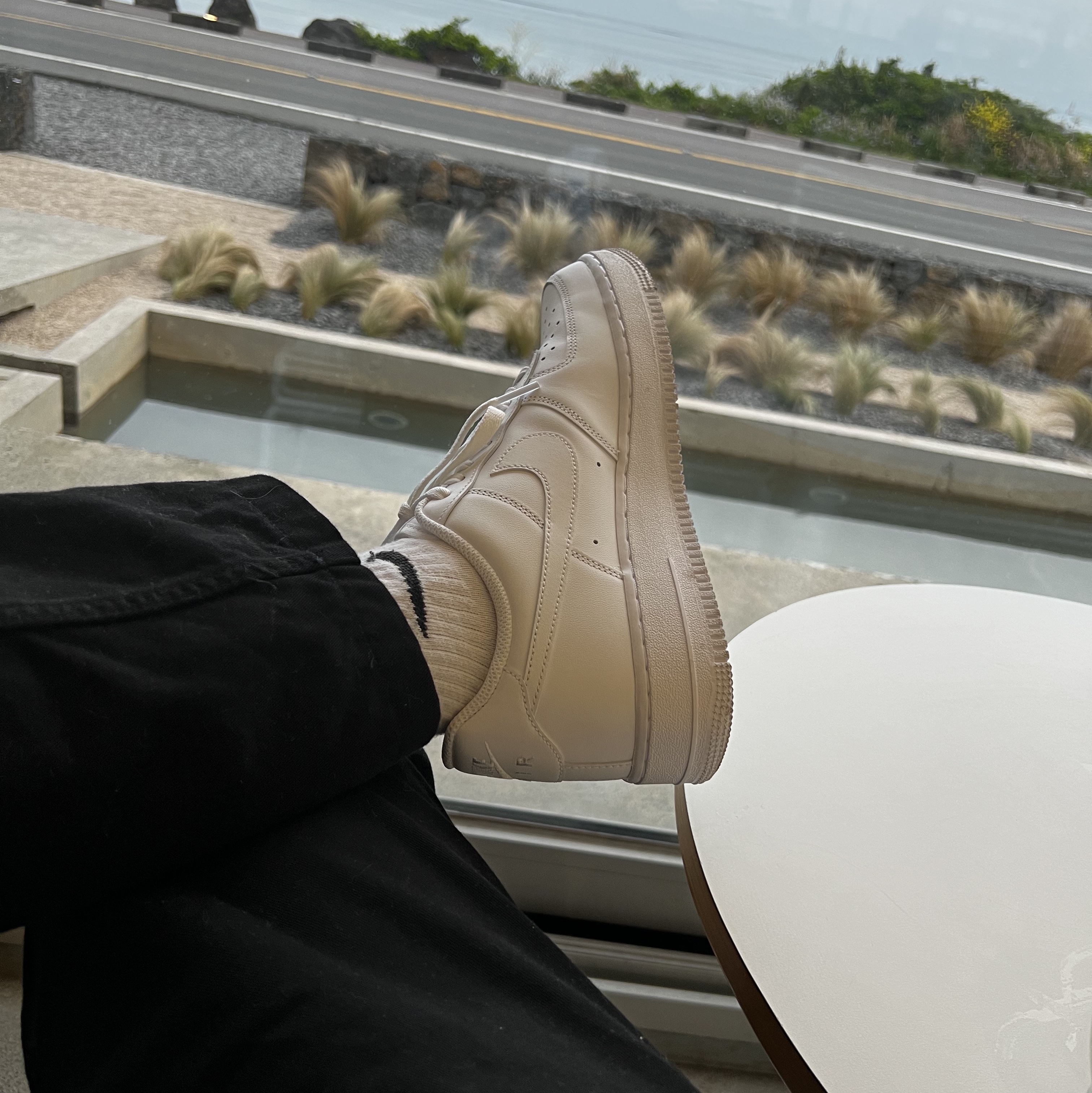 Nike Air Force 1 '07 Low White 착용 스타일
