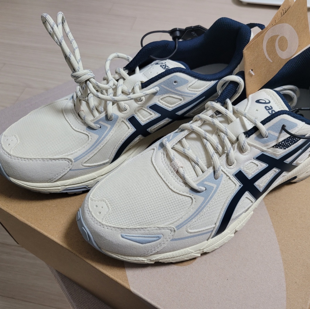 Asics Gel-Venture 6 SPS Birch French Blue 착용 스타일