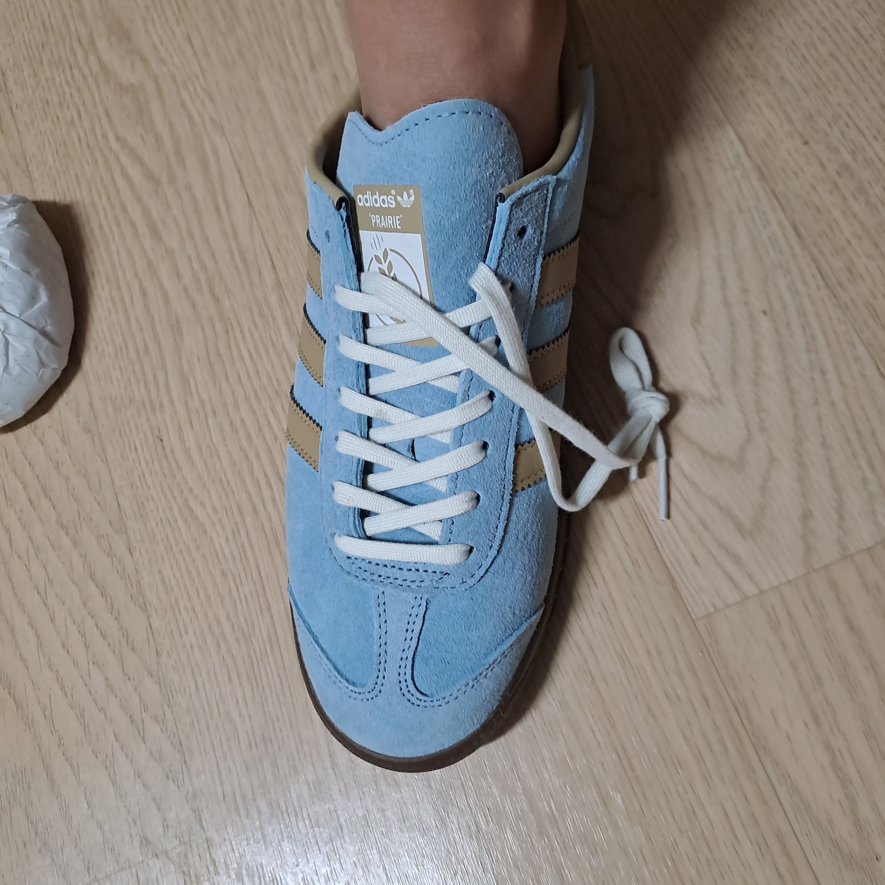 Adidas State Series Illinois Ambient Sky 착용 스타일