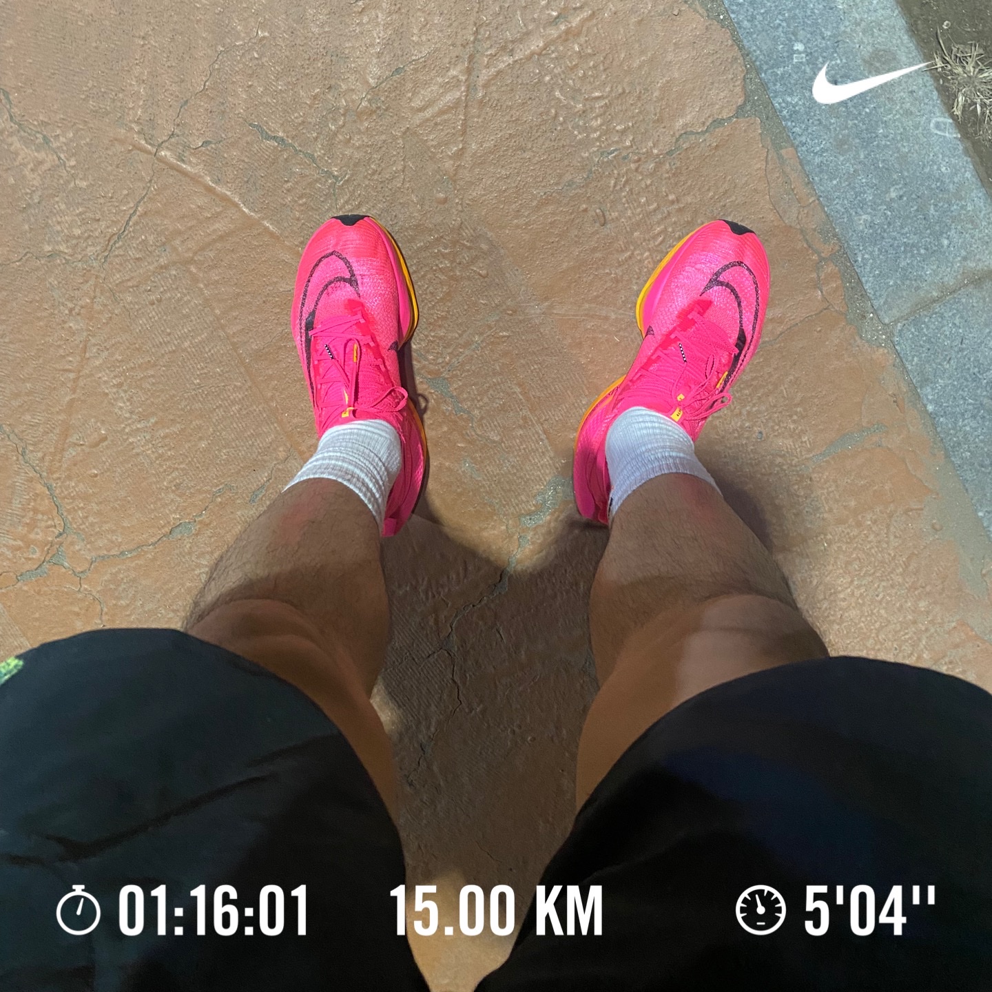 Nike Air Zoom Alphafly Next% 2 Hyper Pink 착용 스타일