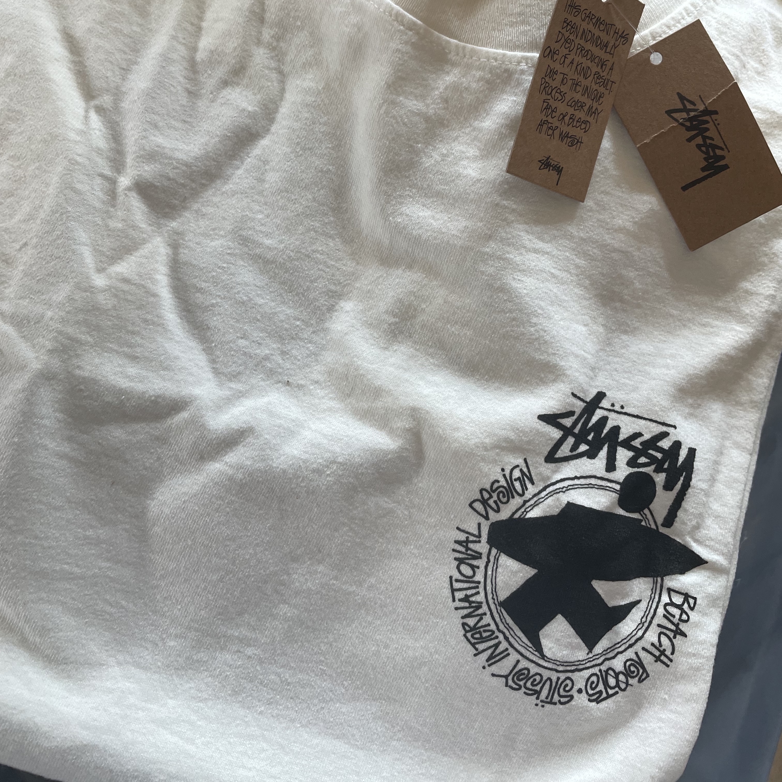 Stussy Beach Roots T-Shirt Natural 착용 스타일