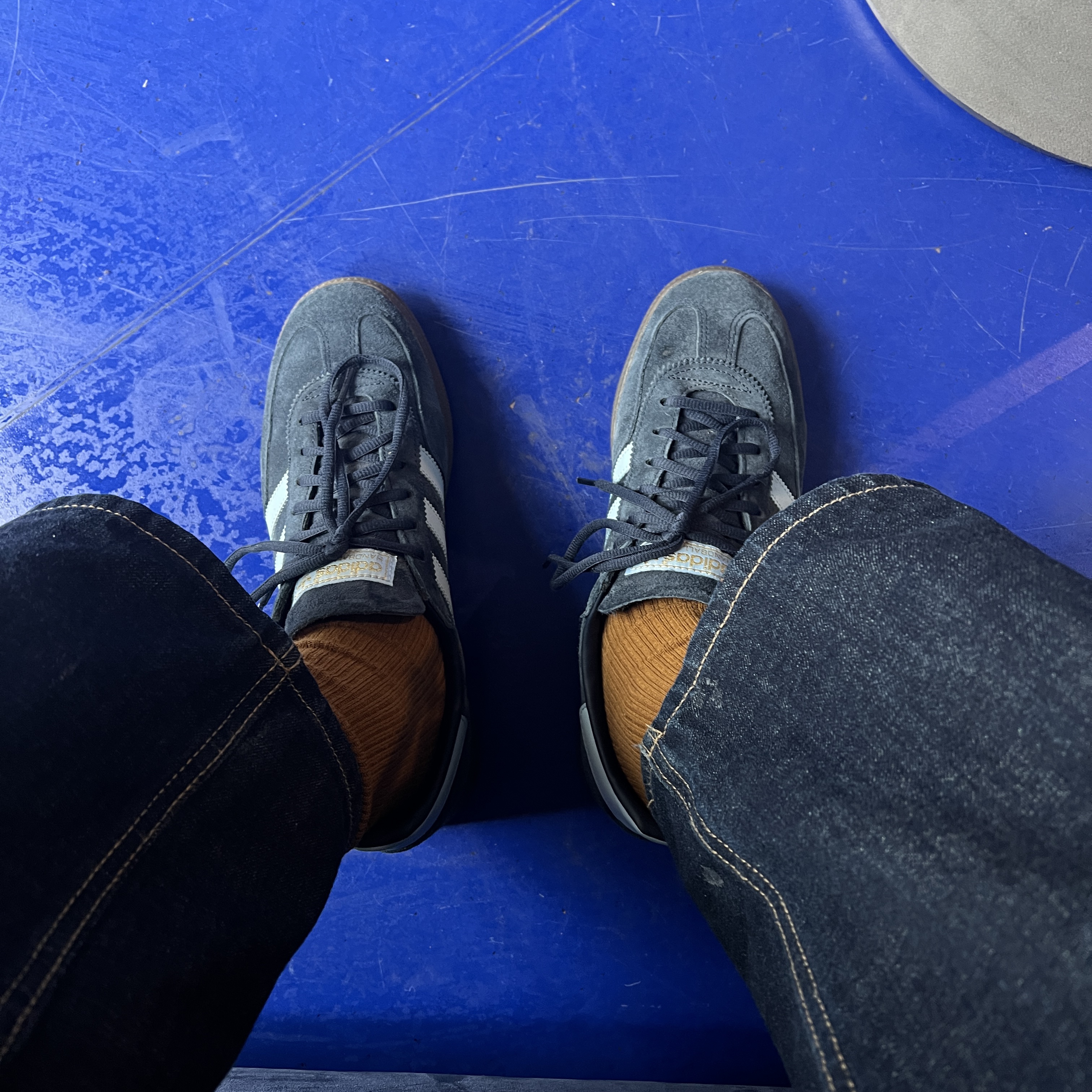 Adidas Spezial Handball Collegiate Navy 착용 스타일 - 2