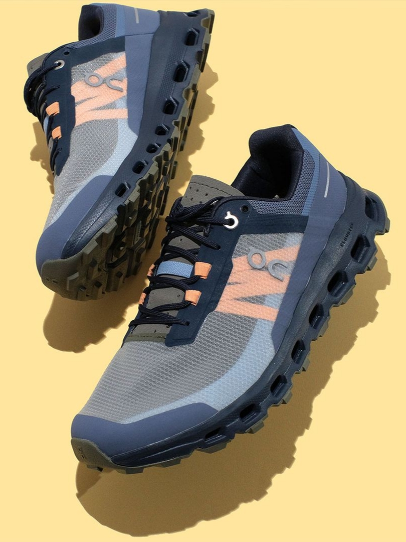 On Running Cloud Vista Midnight Olive 착용 스타일