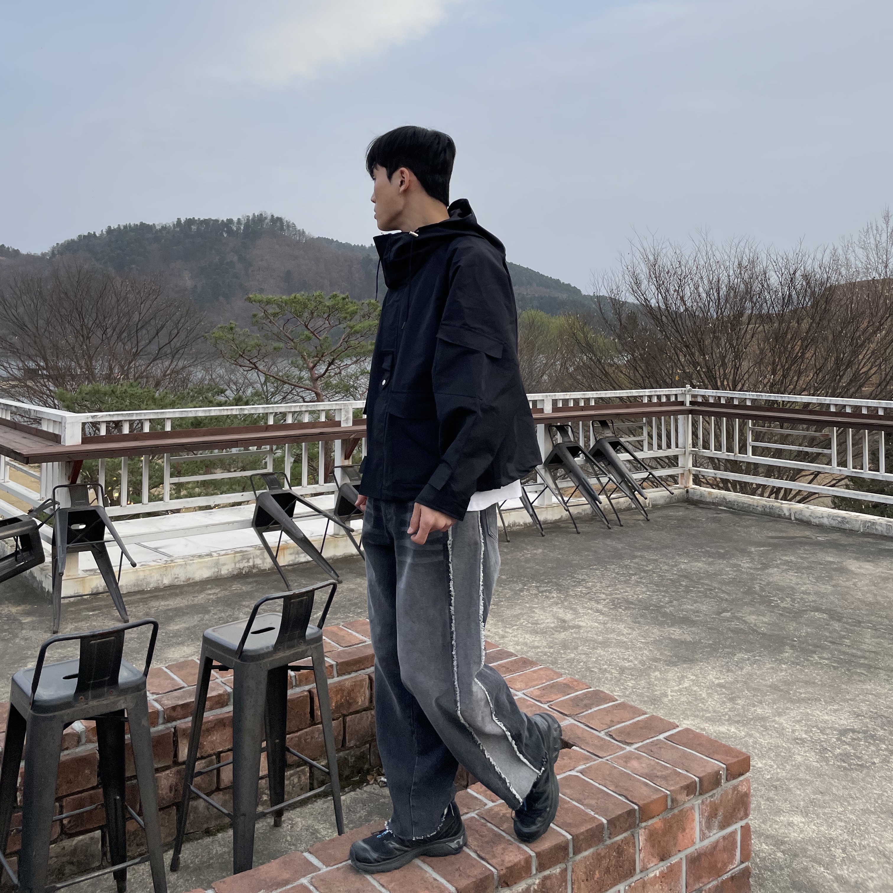 Salomon XT-6 ADV Black 착용 스타일 - 4