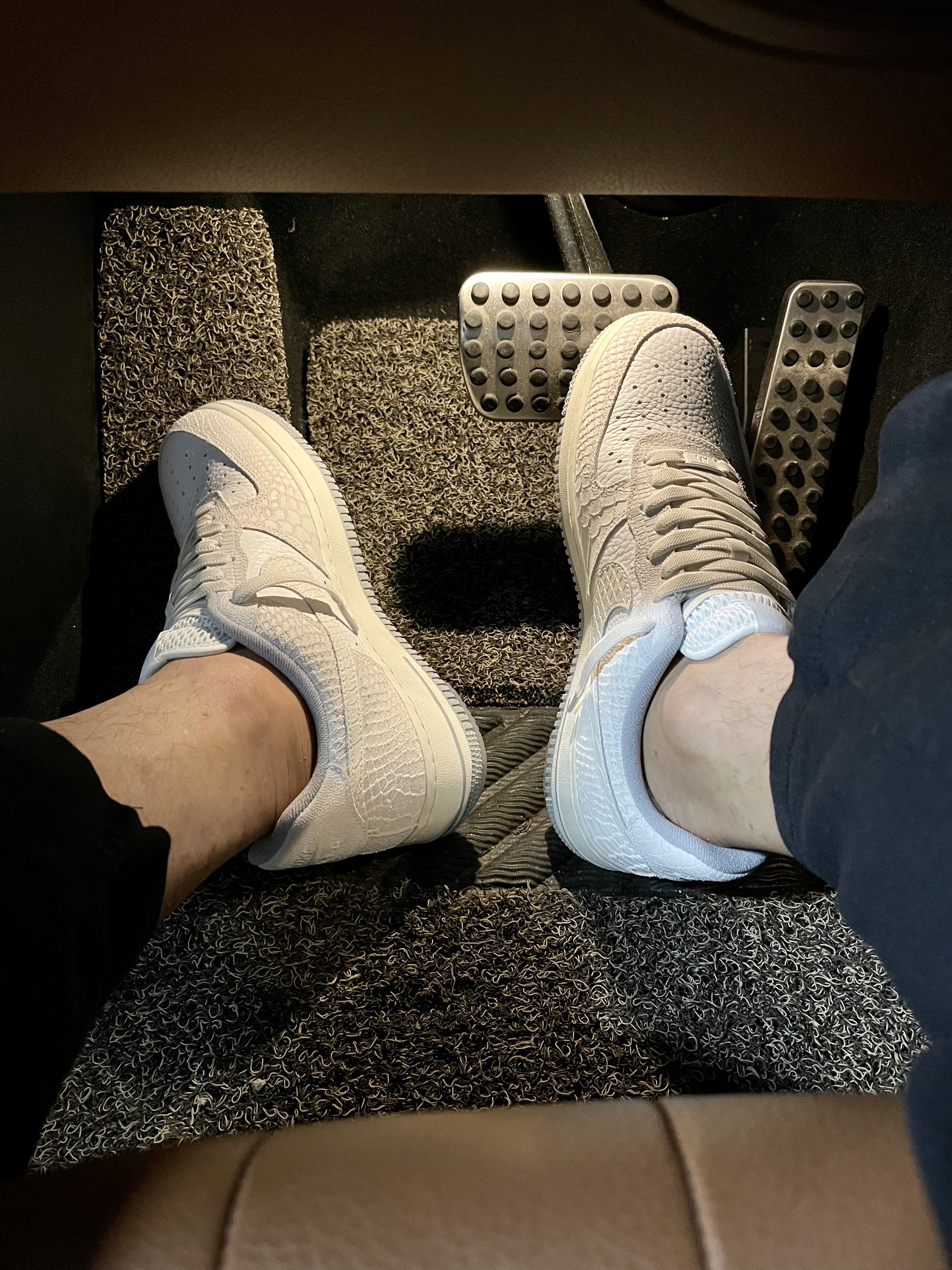 (W) Nike Air Force 1 Low '07 White Python 착용 스타일 - 2