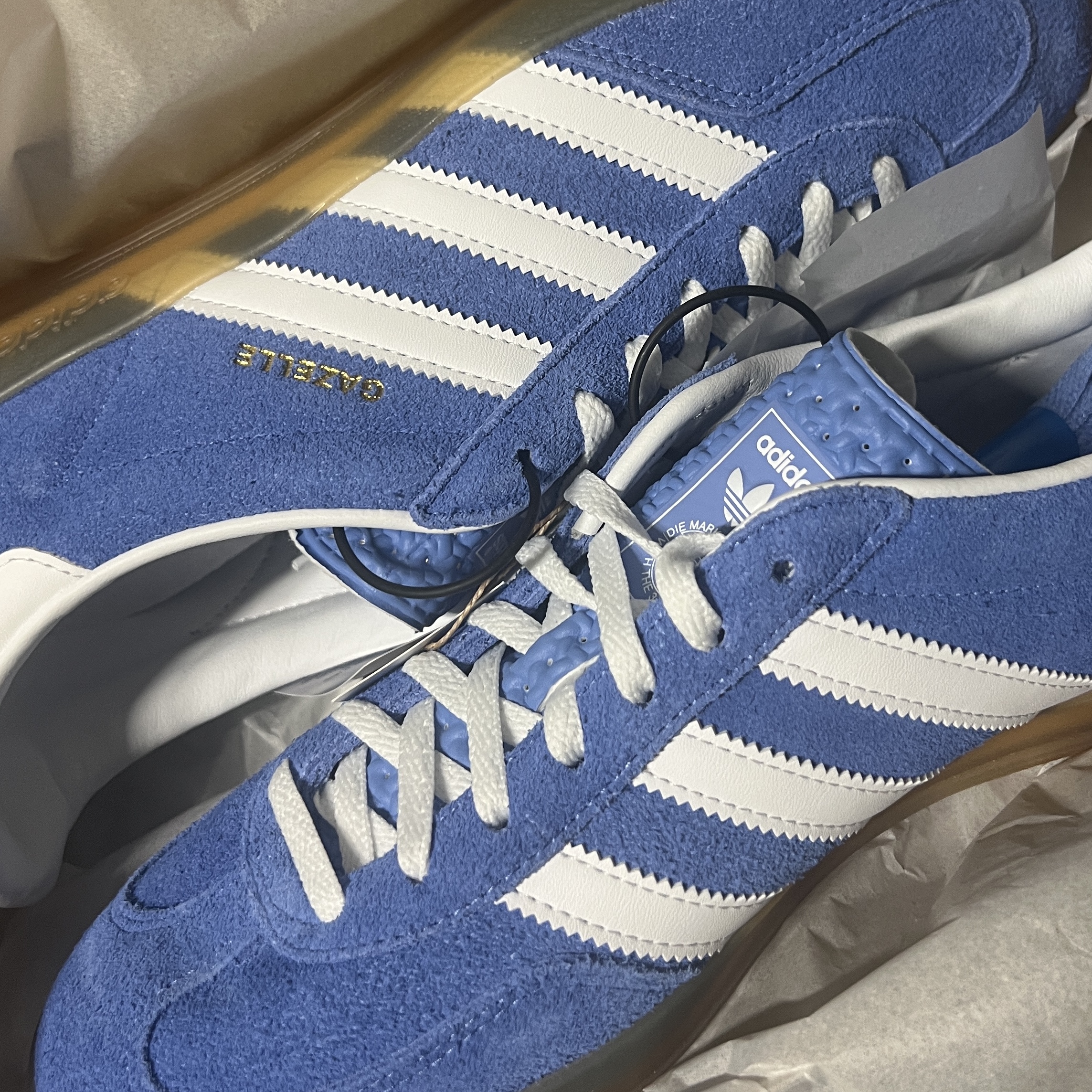 (W) Adidas Gazelle Indoor Blue Fusion Cloud White 착용 스타일