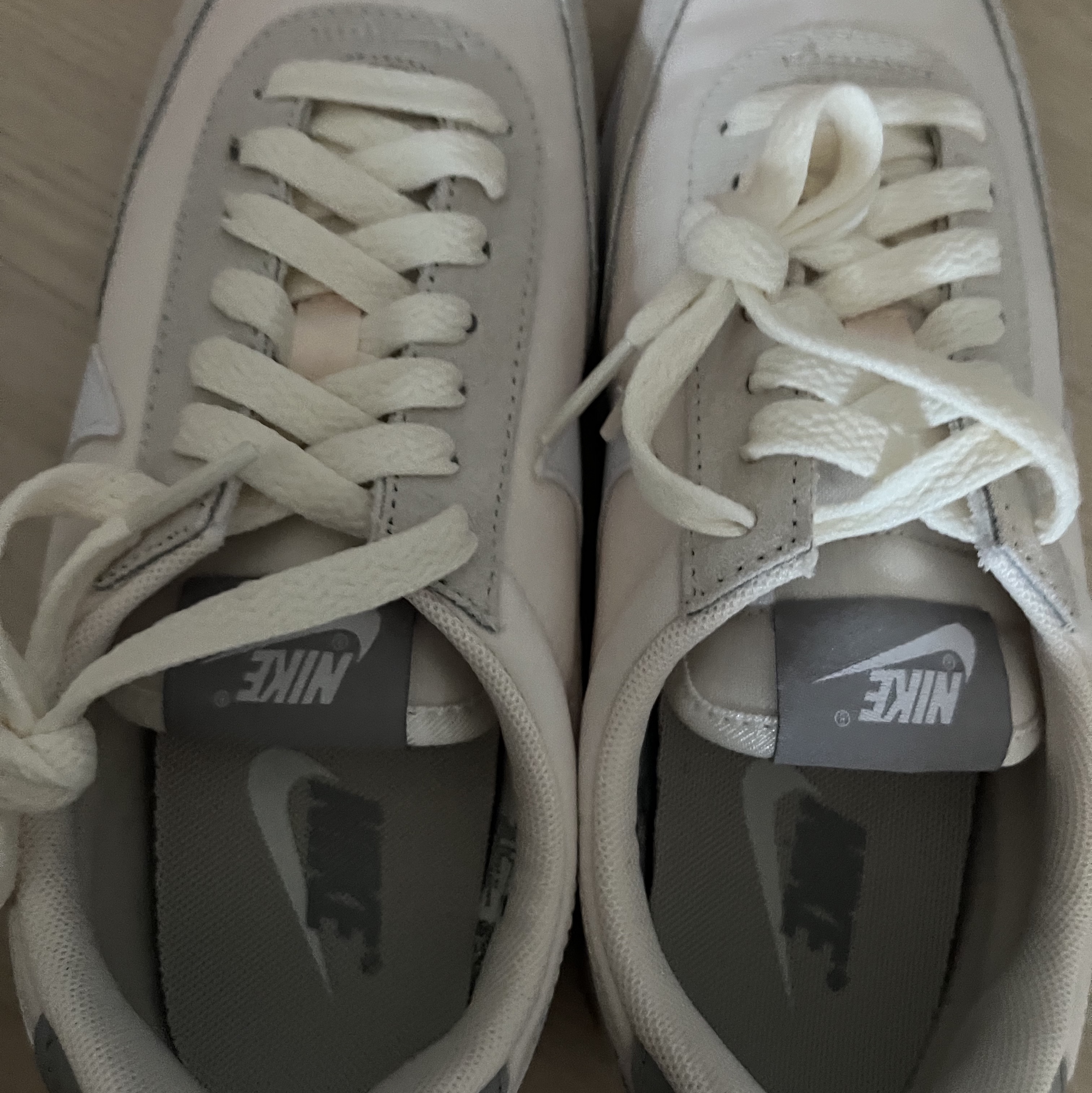(W) Nike Daybreak Summit White 착용 스타일