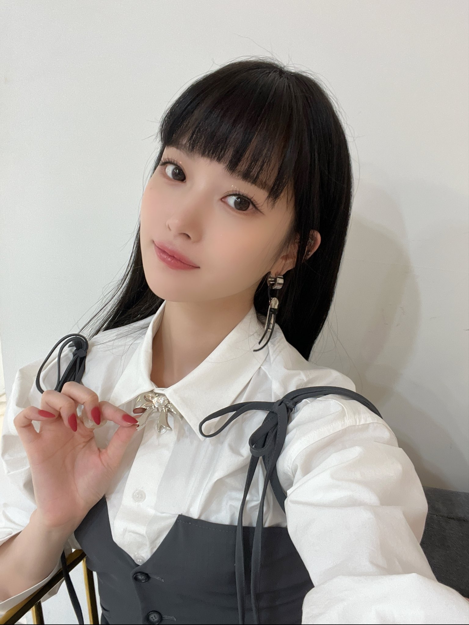 Sentiments No.256 Earring 착용 스타일