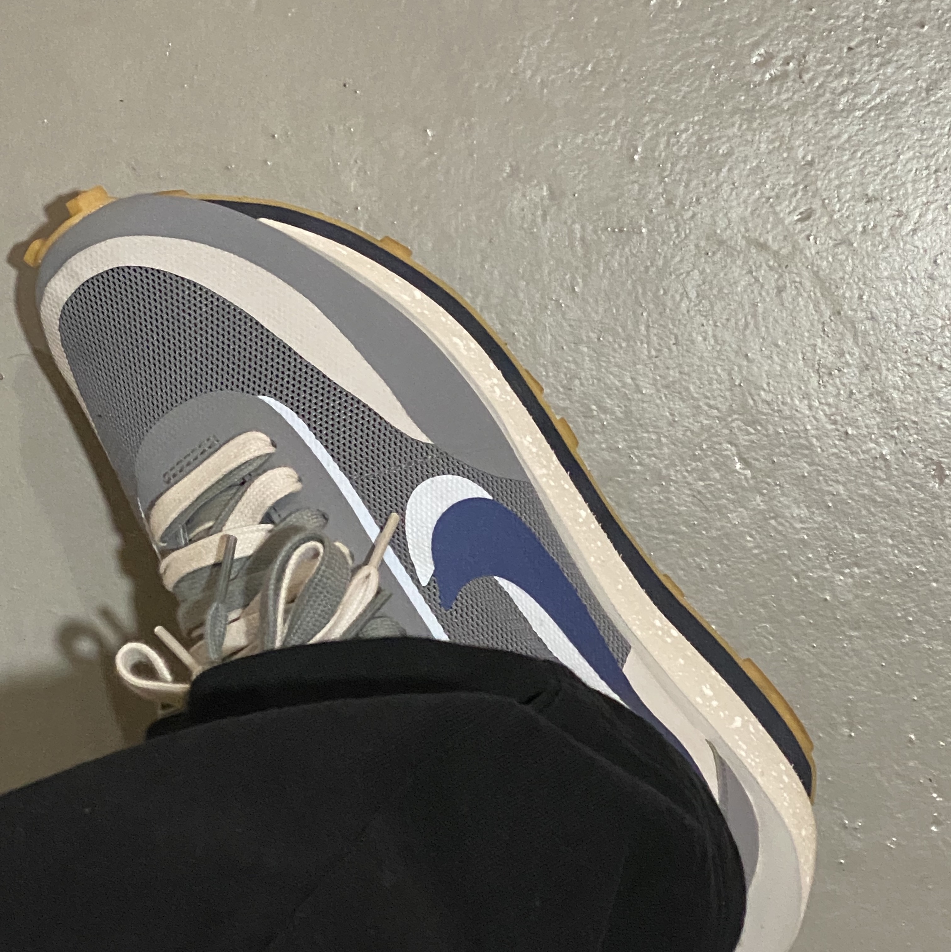 Nike x Sacai x Clot LDWaffle Cool Grey 착용 스타일