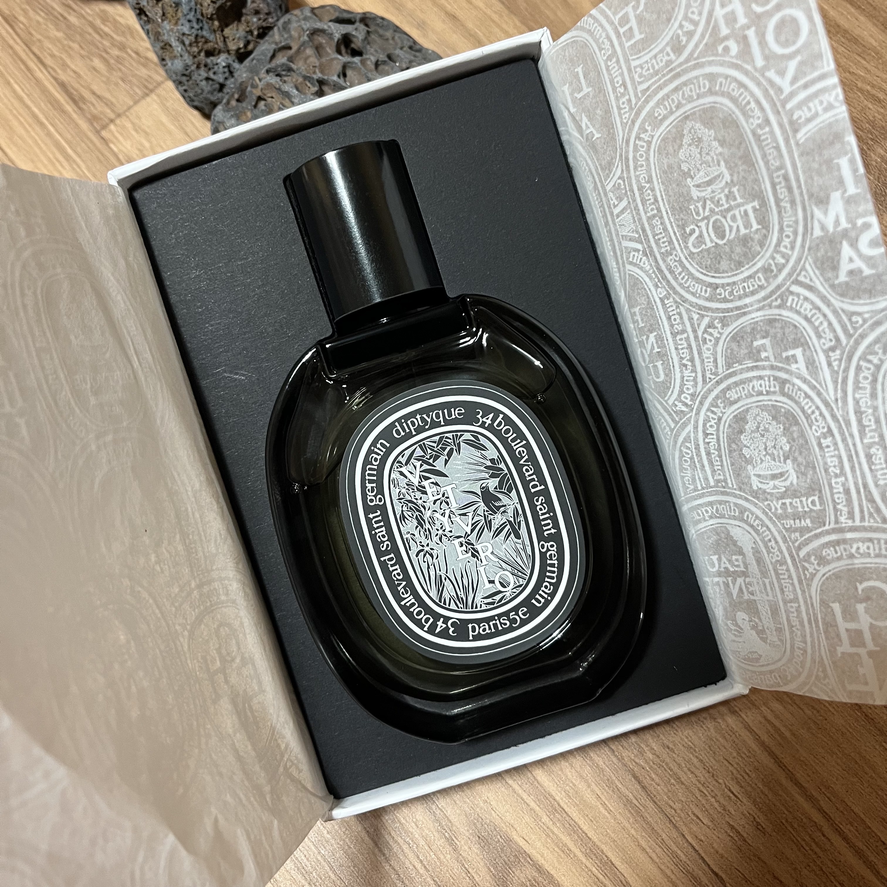 Diptyque Vetyverio Eau De Parfum 75ml 착용 스타일 - 2