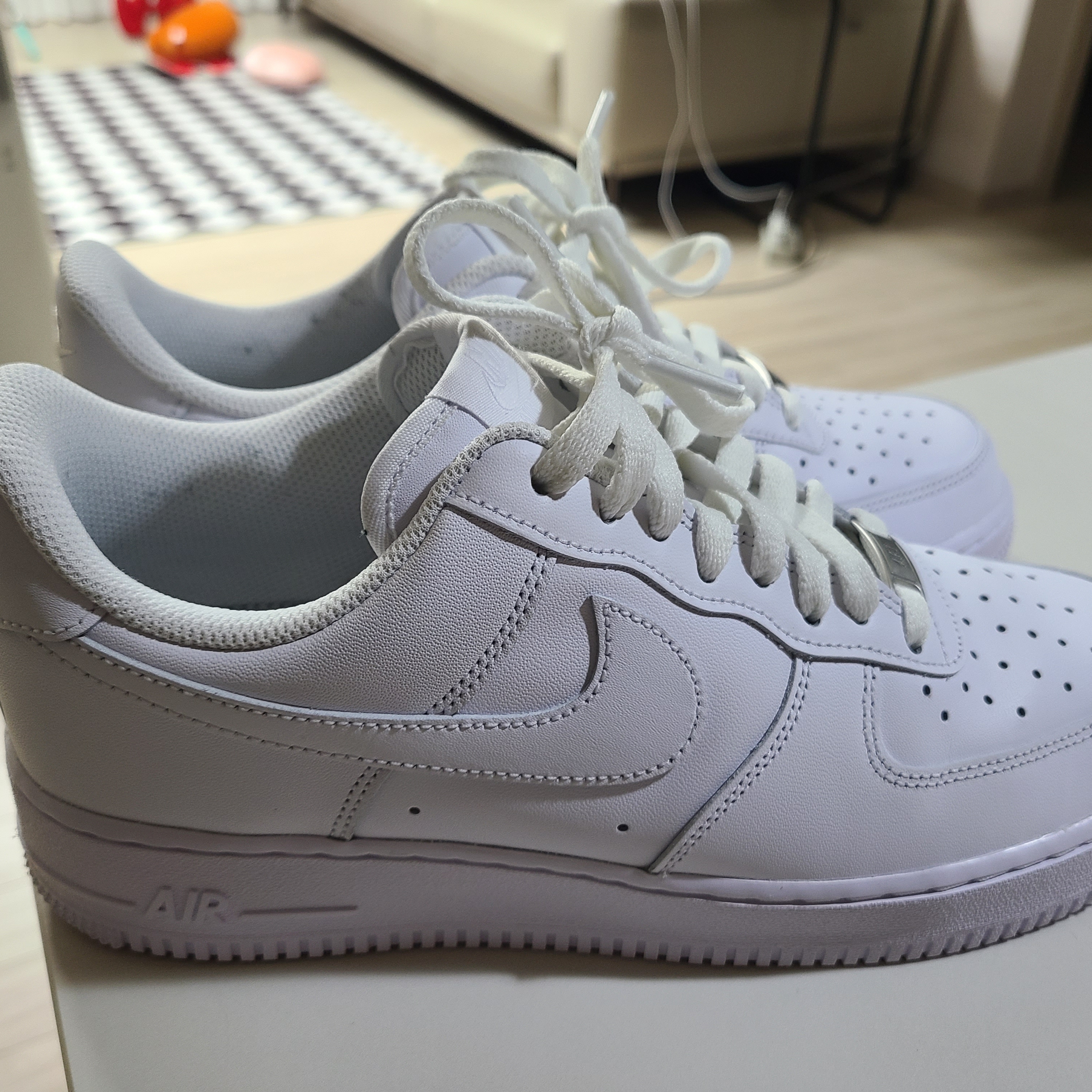 Nike Air Force 1 '07 Low White 착용 스타일 - 1