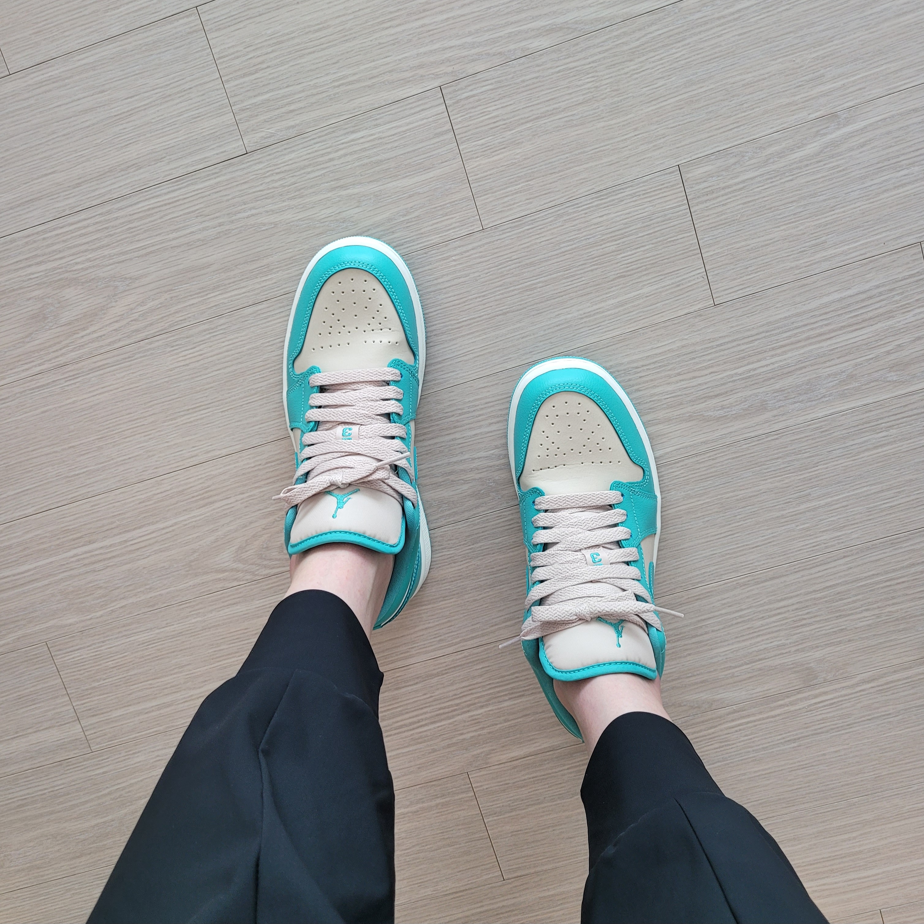 (W) Jordan 1 Low Sanddrift Washed Teal 착용 스타일
