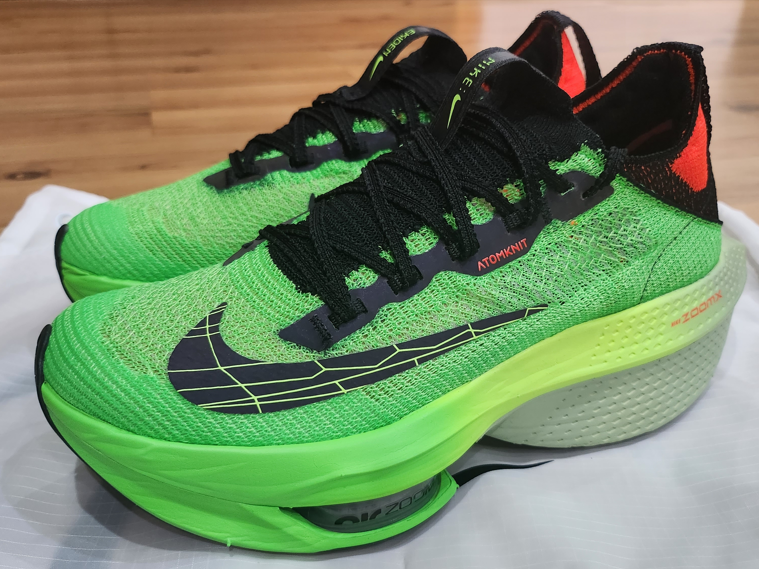 Nike Air Zoom Alphafly Next% Flyknit 2 Screem Green 착용 스타일 - 1