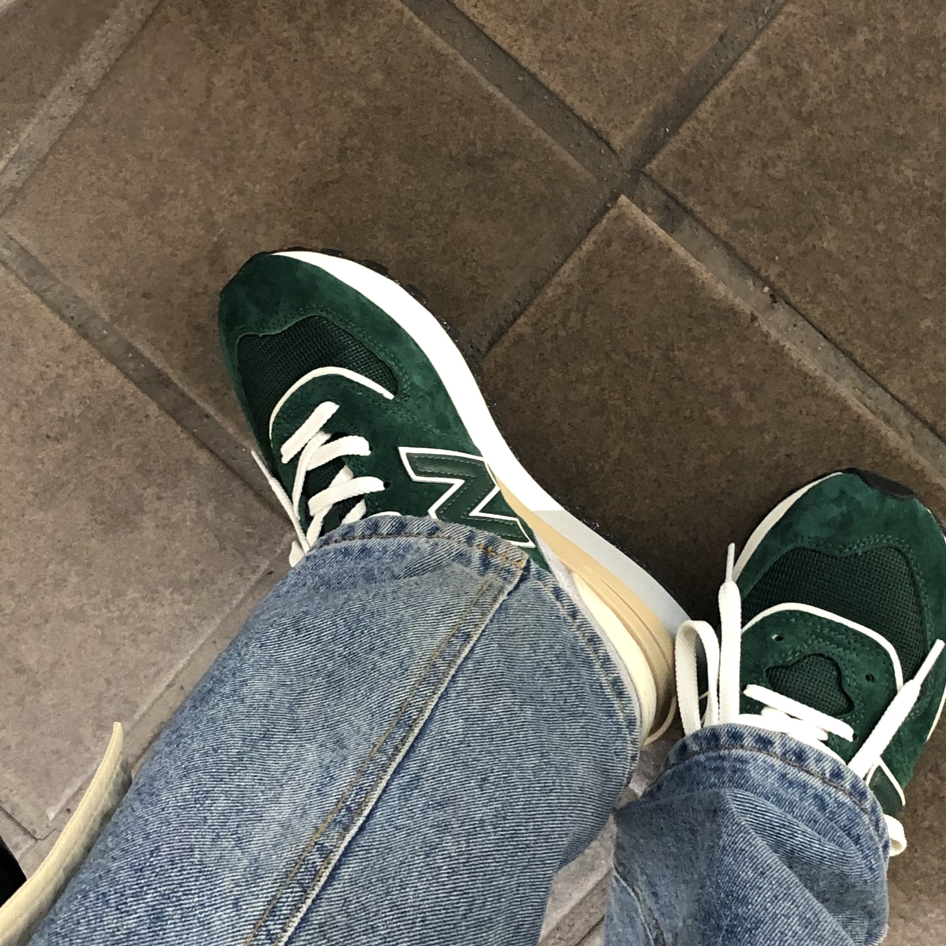 New Balance 574 Legacy Green 착용 스타일 - 2