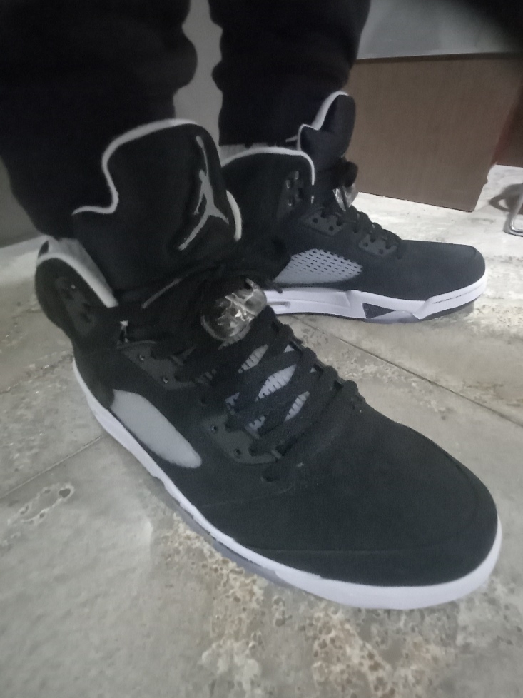 Jordan 5 Retro Moonlight 착용 스타일