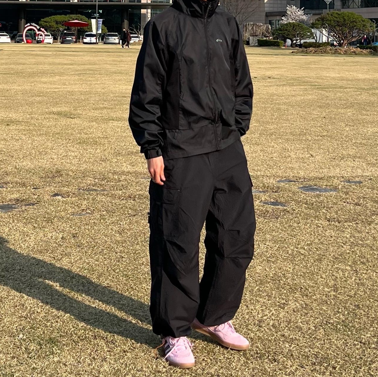 Adidas x Mark Gonzales Aloha Super Light Orchid Core Black 착용 스타일 - 2