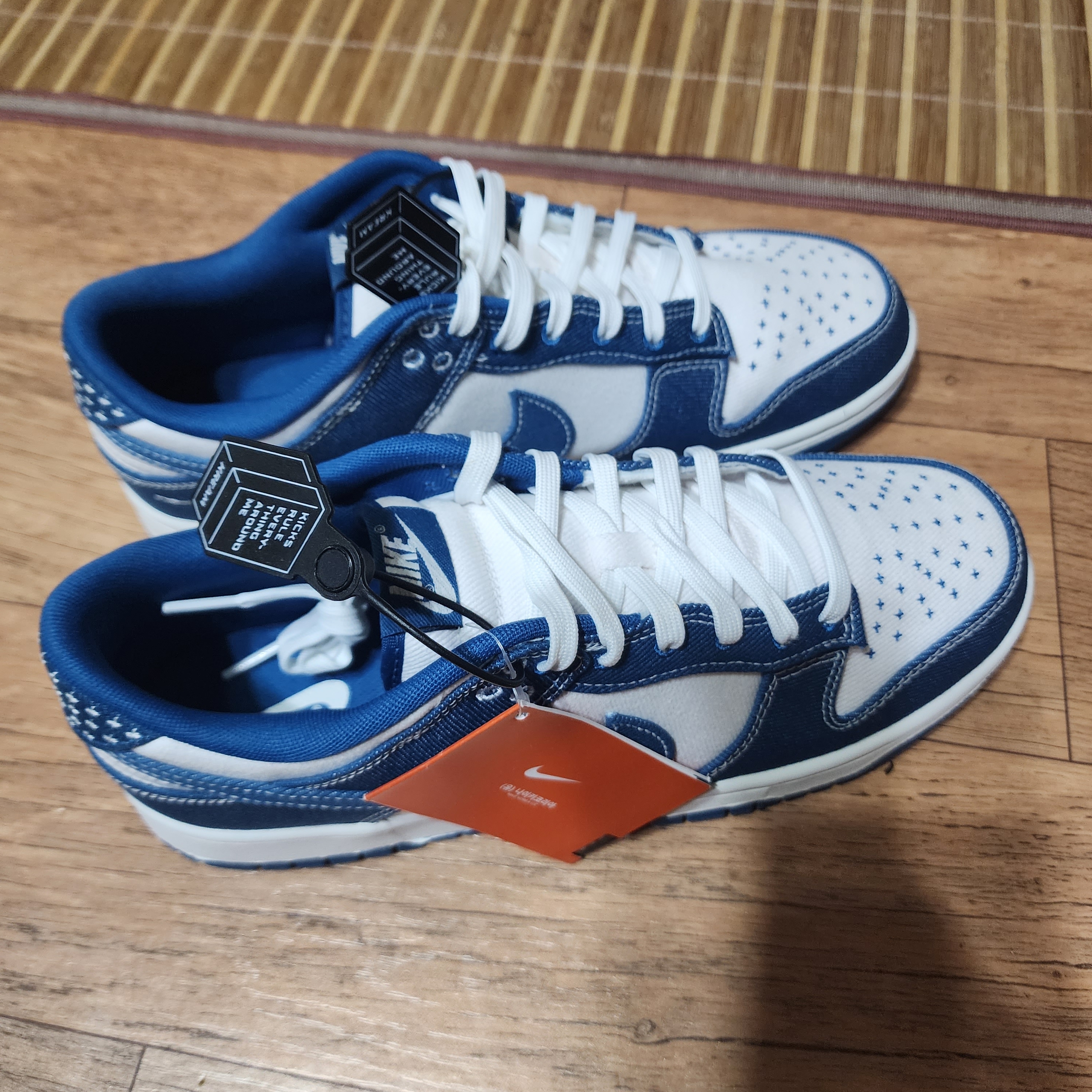 Nike Dunk Low Retro SE Industrial Blue 착용 스타일 - 1