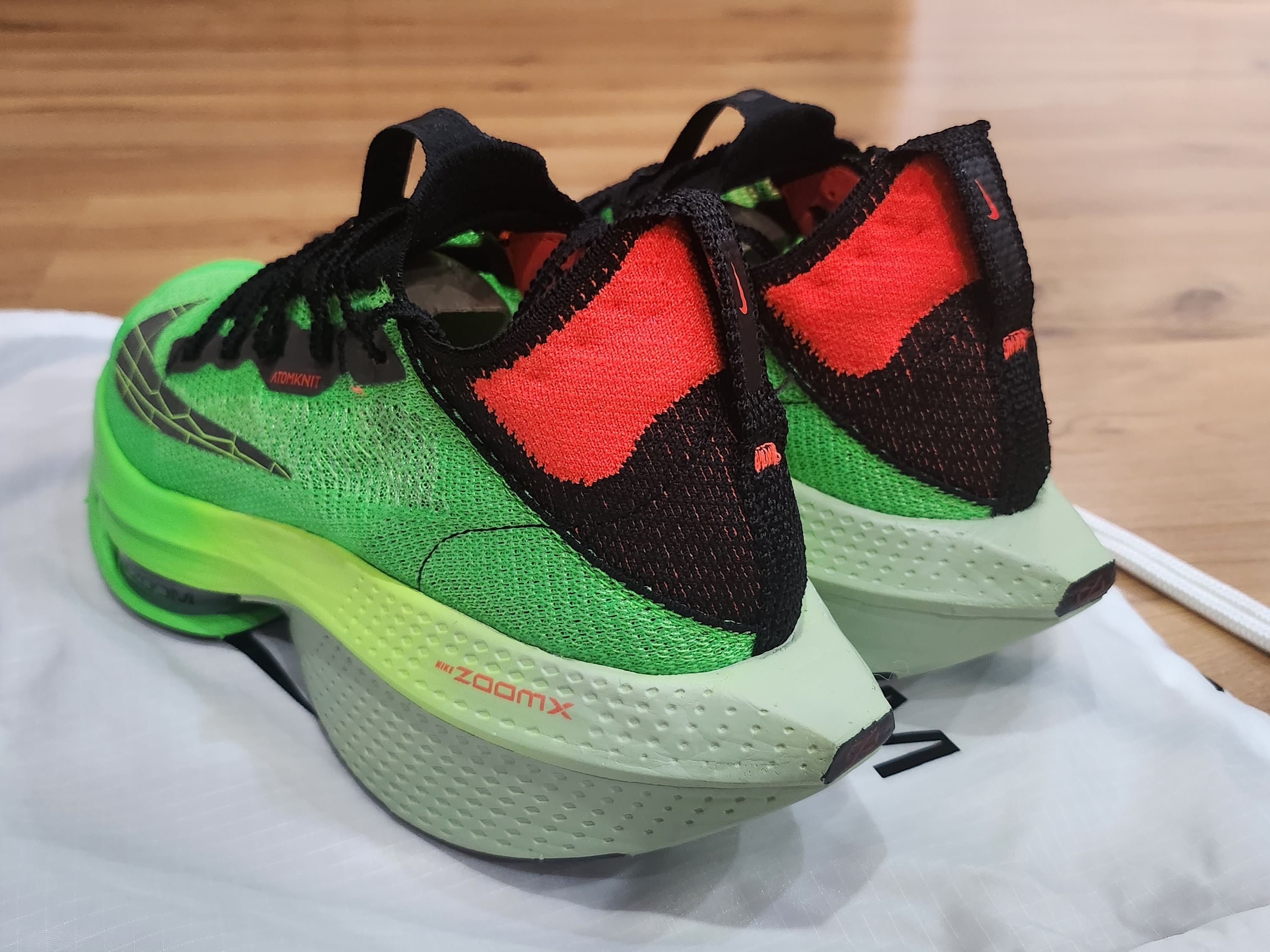 Nike Air Zoom Alphafly Next% Flyknit 2 Screem Green 착용 스타일 - 3