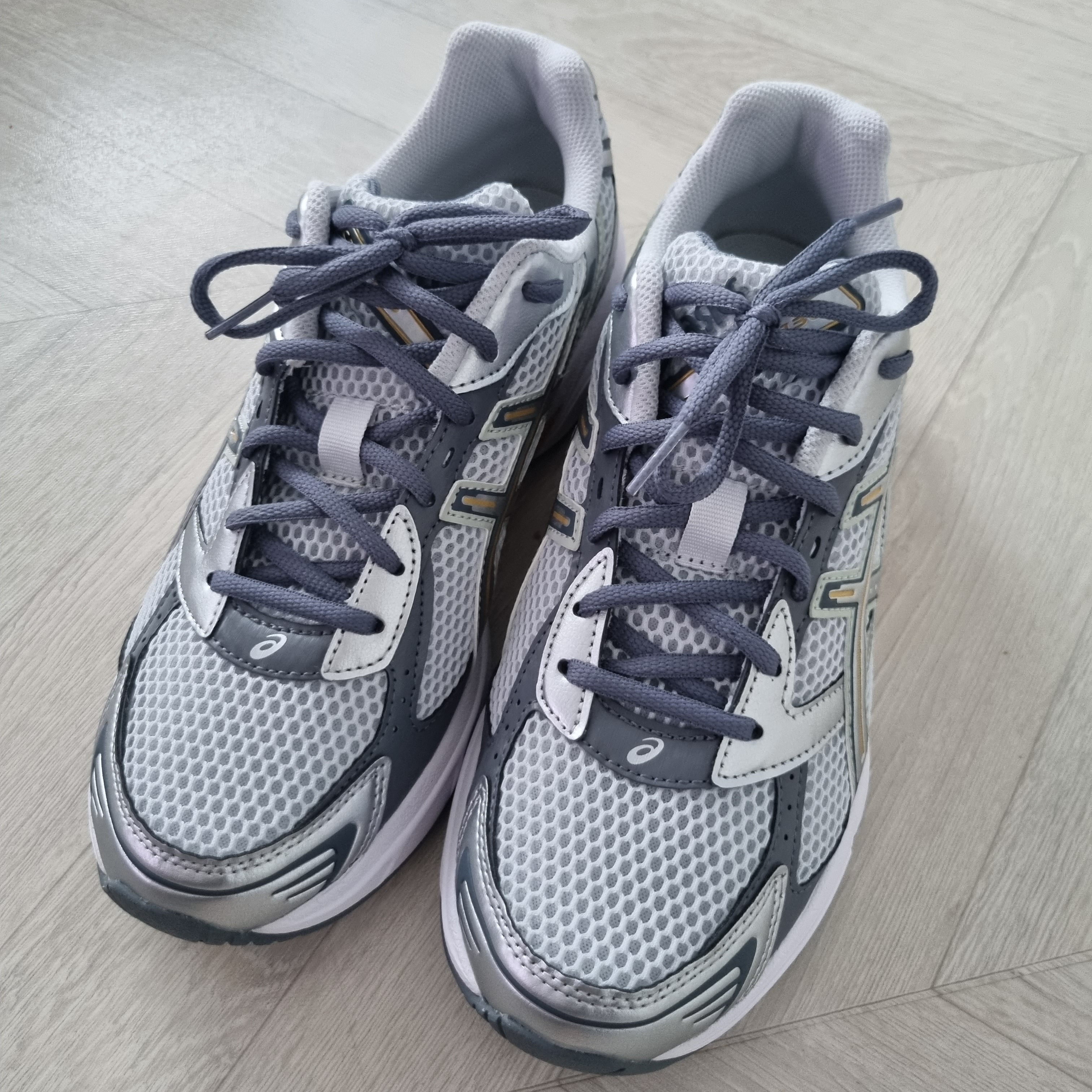 Asics Gel-1130 Polar Shade Pure Silver 착용 스타일