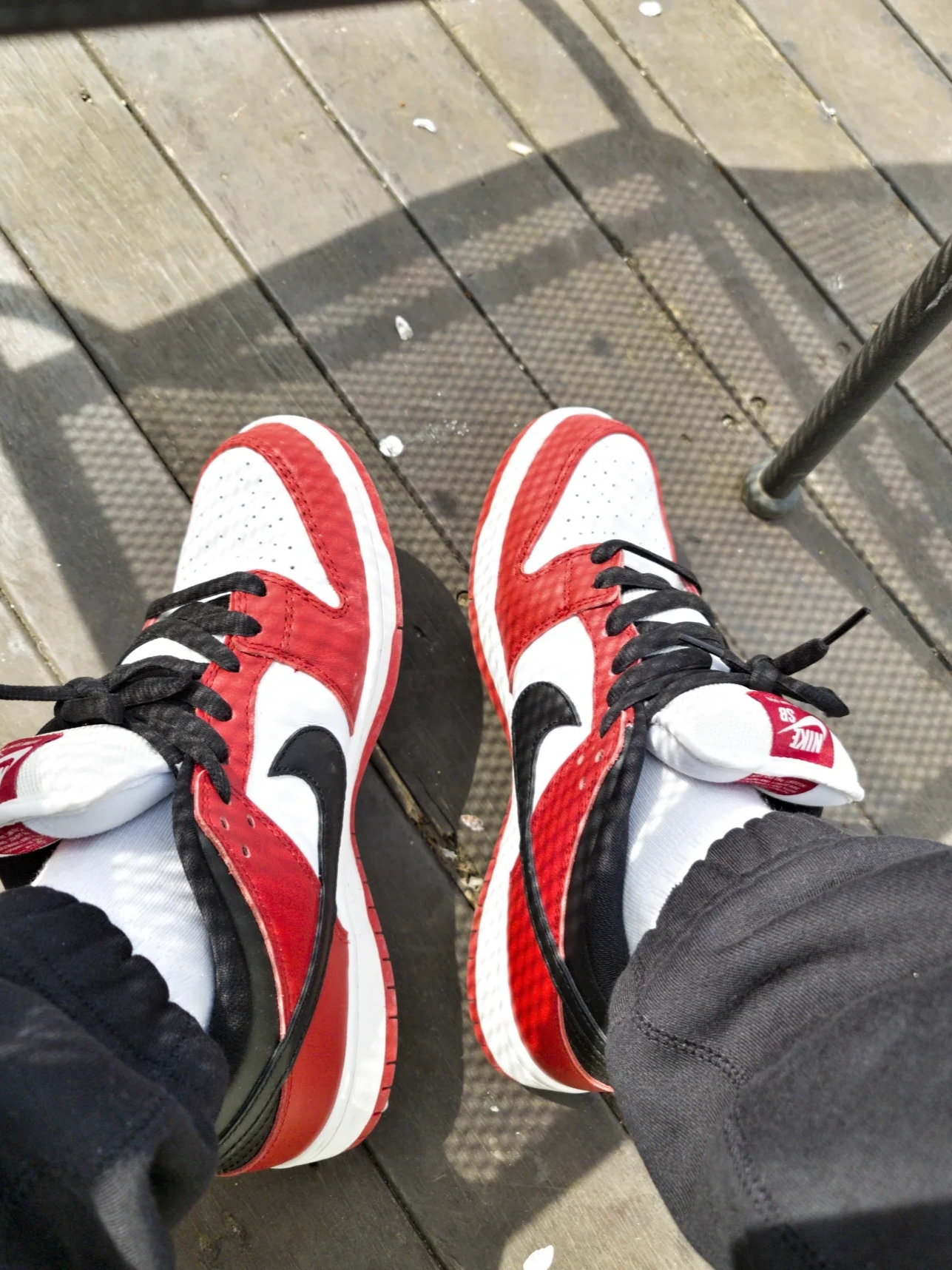 Nike SB Dunk Low Pro Chicago 착용 스타일 - 2