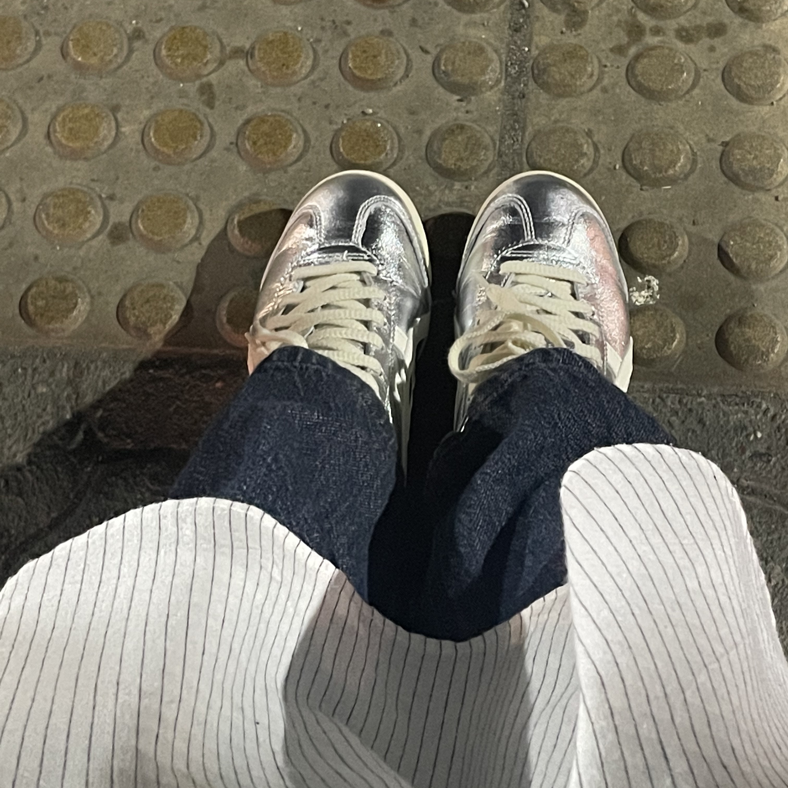 Onitsuka Tiger Mexico 66 White Silver 착용 스타일