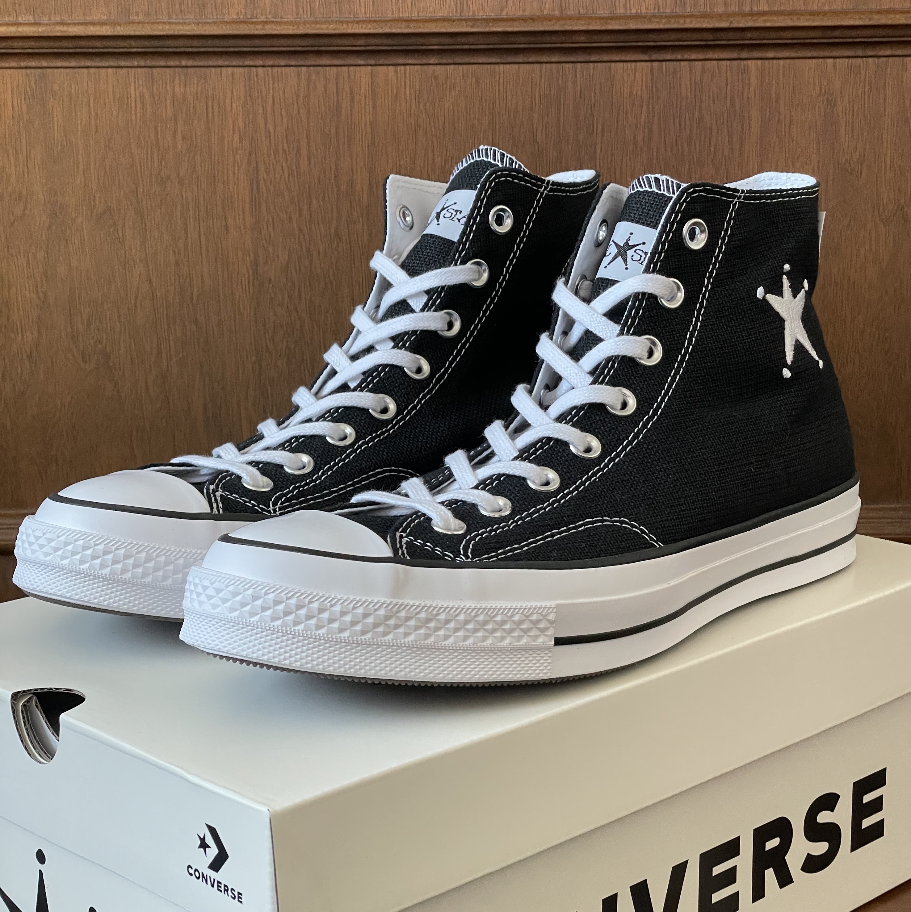 Converse x Stussy Chuck 70 High Black 착용 스타일 - 3