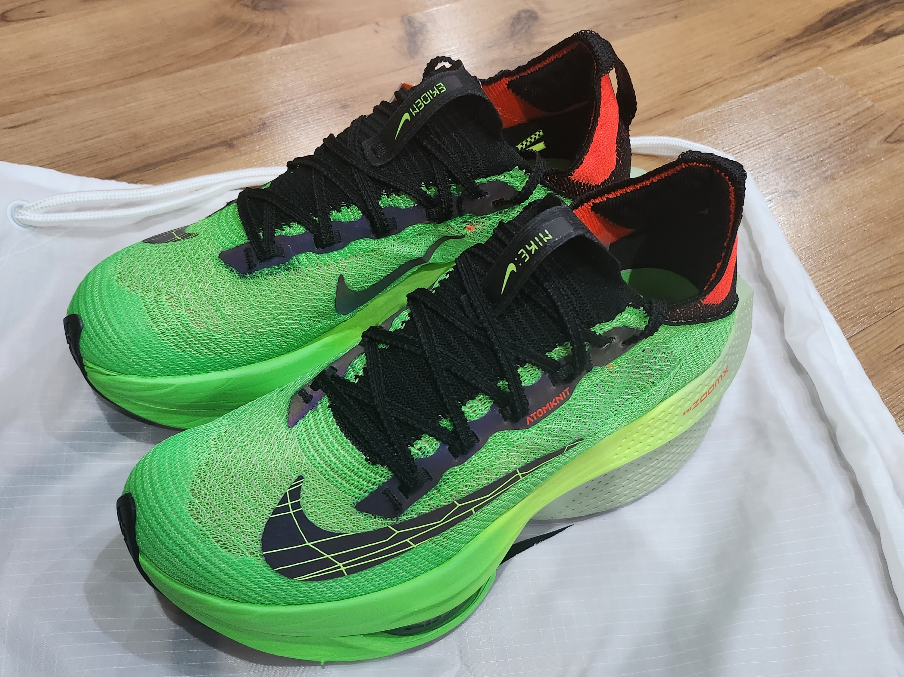 Nike Air Zoom Alphafly Next% Flyknit 2 Screem Green 착용 스타일 - 2