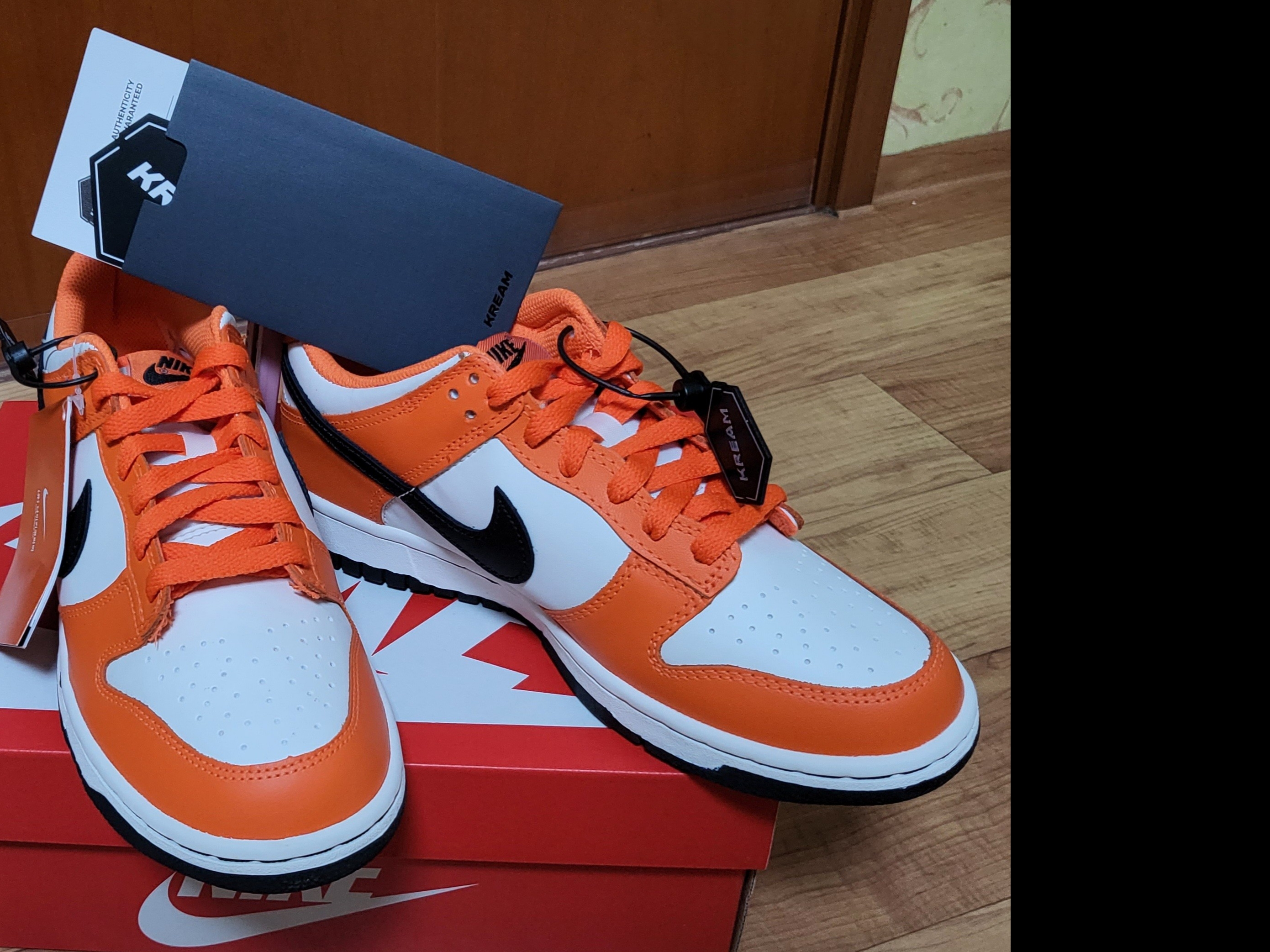 (GS) Nike Dunk Low Safety Orange 착용 스타일