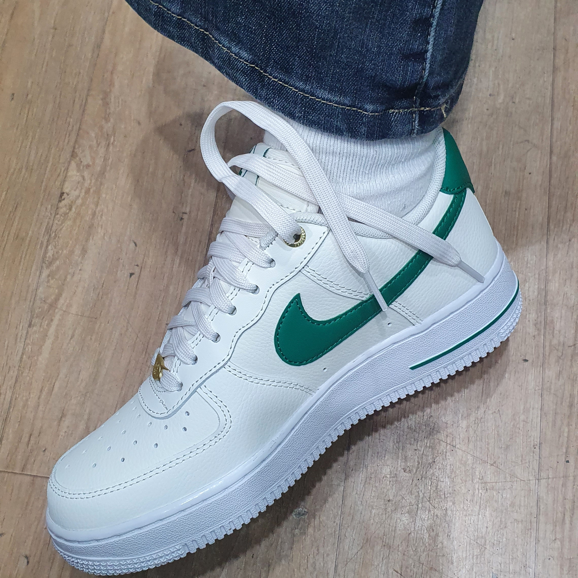 (W) Nike Air Force 1 '07 SE 40th Anniversary Join Forces Sail Malachite 착용 스타일
