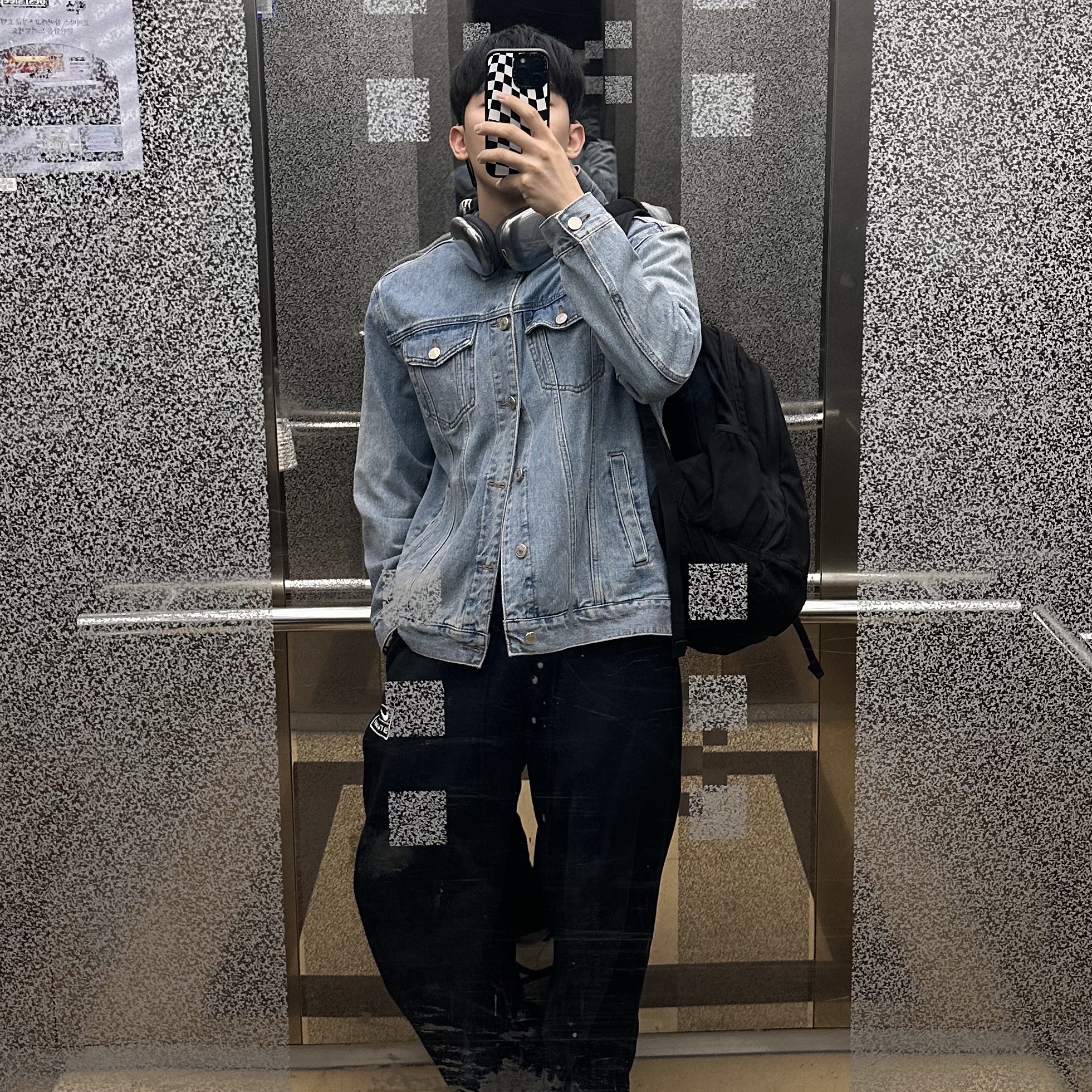 Apple AirPods Max Lightning Space Gray (Korean Ver.), Nike x Stussy NRG Washed Fleece Pants Black (DO5296-010) 착용 스타일