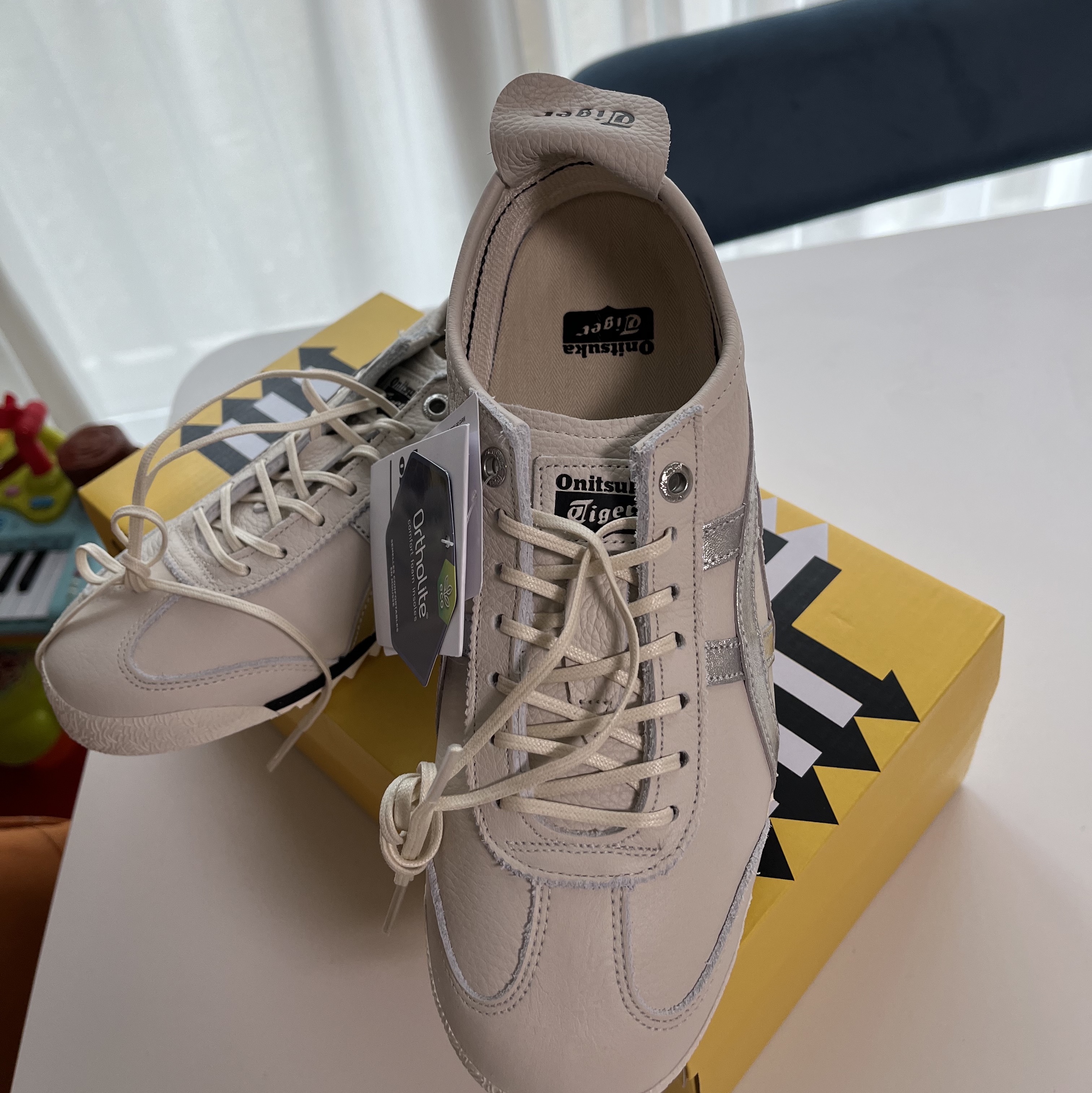 Onitsuka Tiger Mexico 66 SD Birch Silver 착용 스타일 - 4