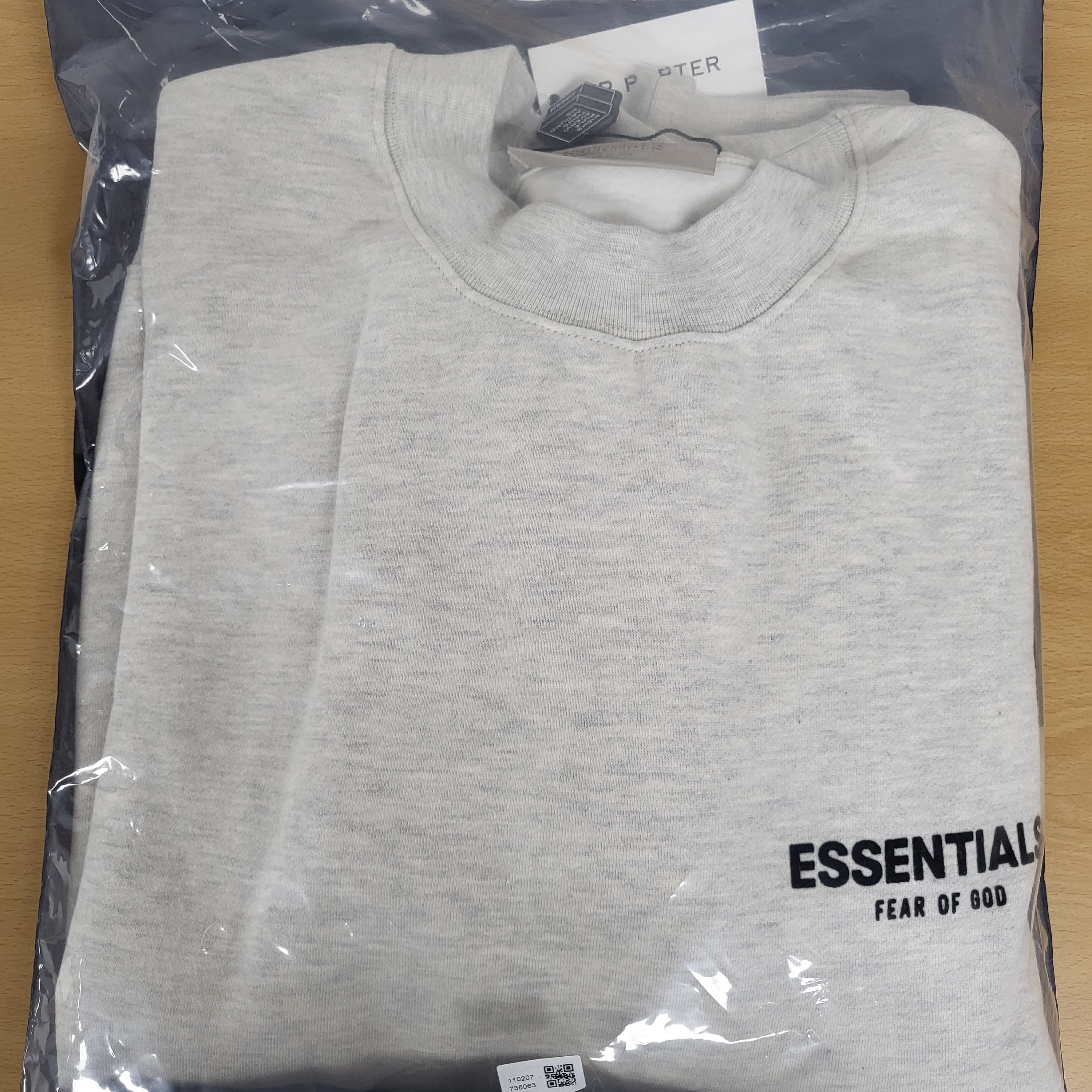Jordan x Travis Scott x Fragment T-Shirt Sail (DJ0619-133), Essentials The Core Collection Crewneck Sweatshirt Light Oatmeal 착용 스타일 - 2