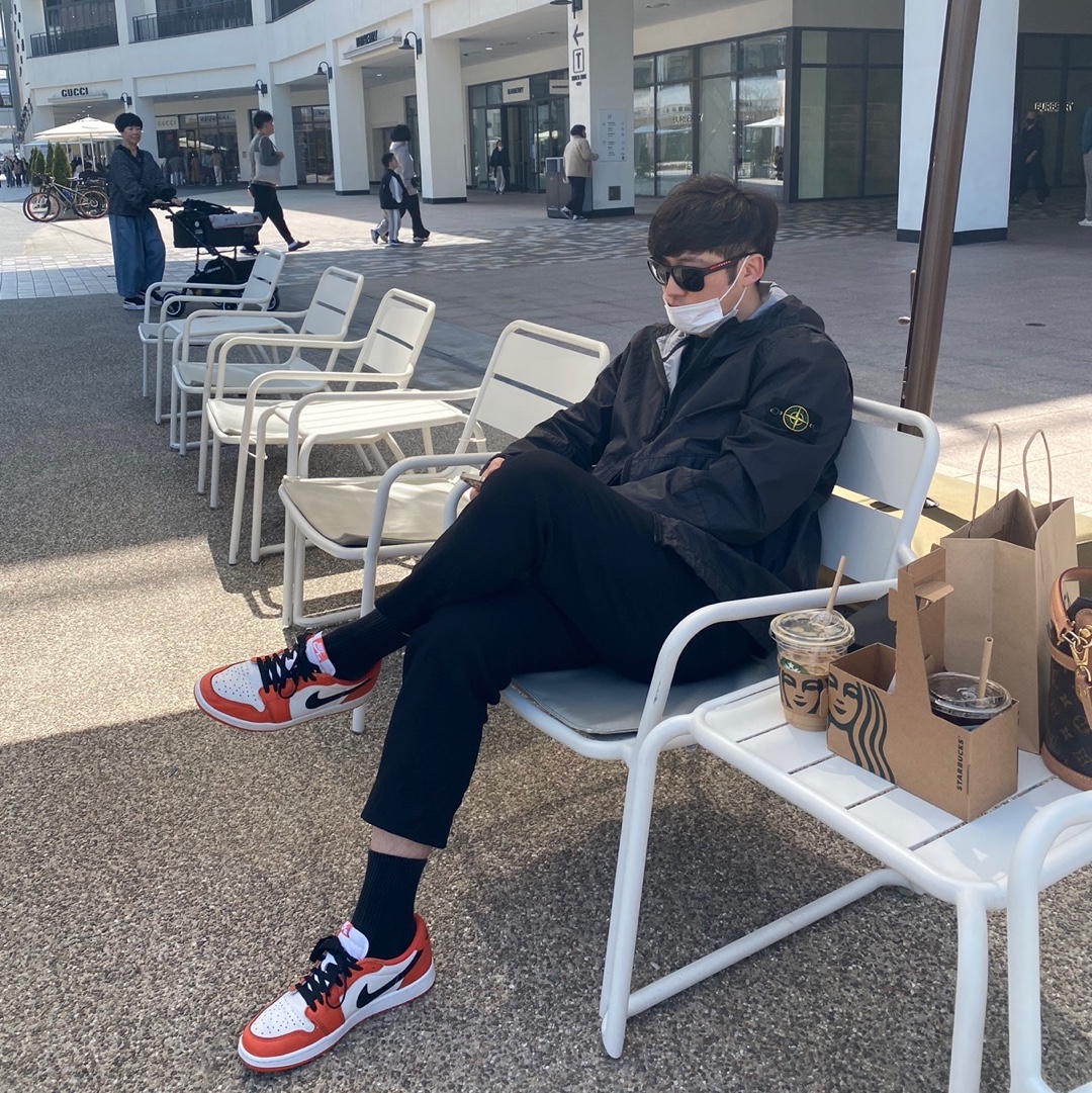 Stone Island 40523 Membrana 3L TC Jacket Black - 21SS, Jordan 1 Low OG Starfish 착용 스타일