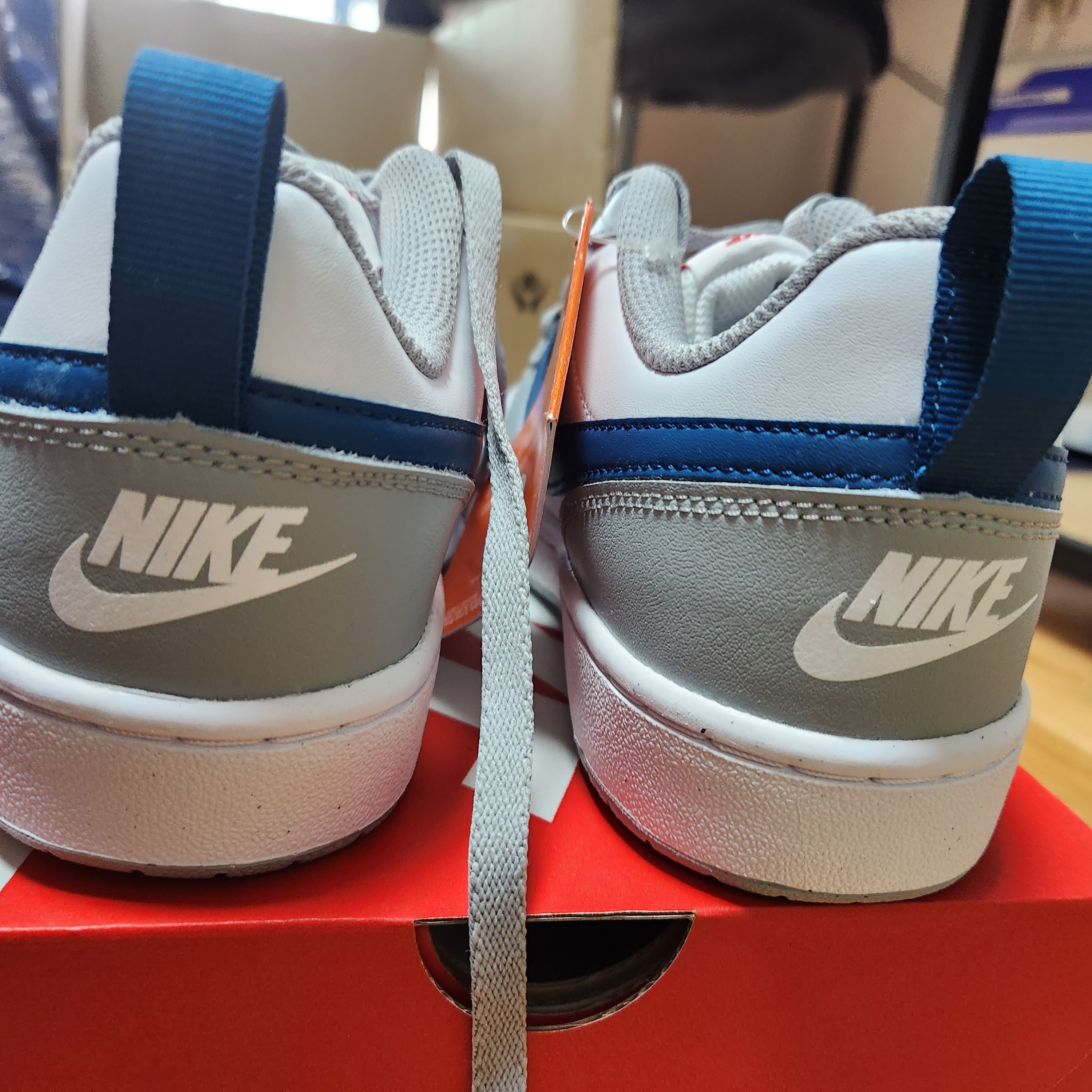 (GS) Nike Court Borough Low 2 Light Smoke Grey 착용 스타일 - 3