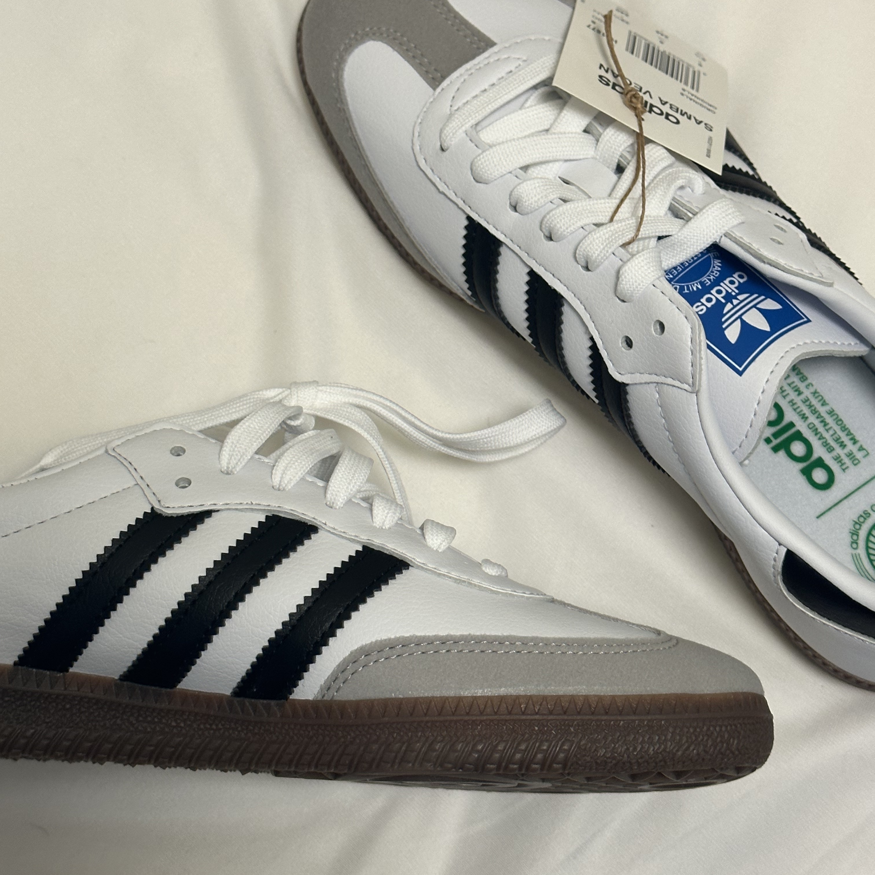 Adidas Samba Vegan White Black 착용 스타일