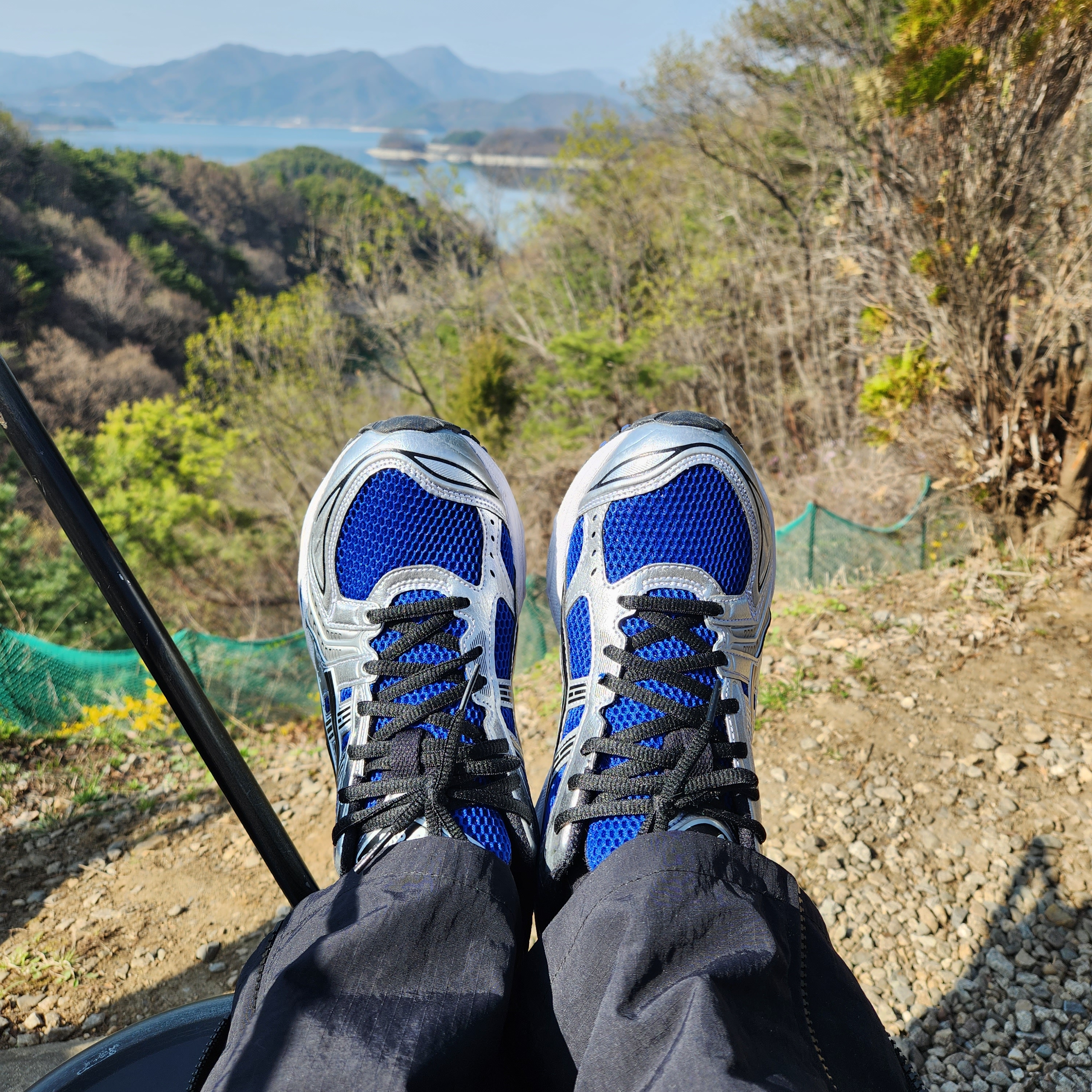 Asics Gel-Kayano 14 Monaco Blue Black 착용 스타일