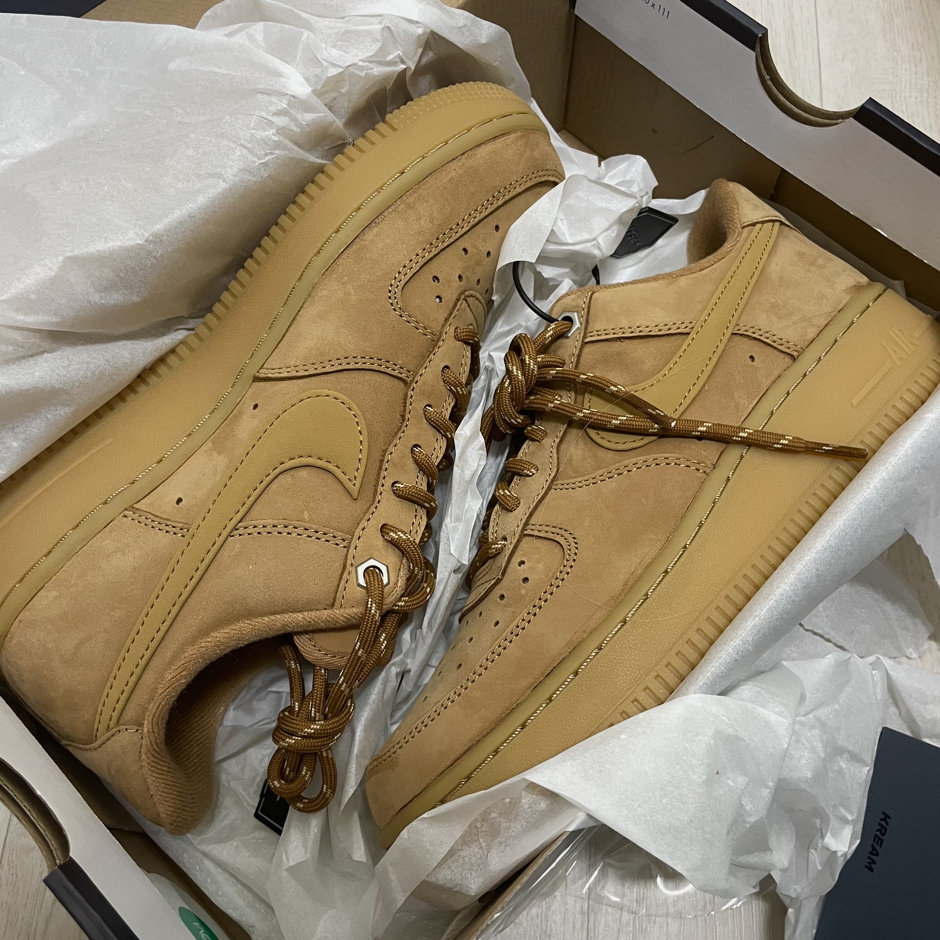 Nike Air Force 1 '07 WB Flax 착용 스타일 - 1