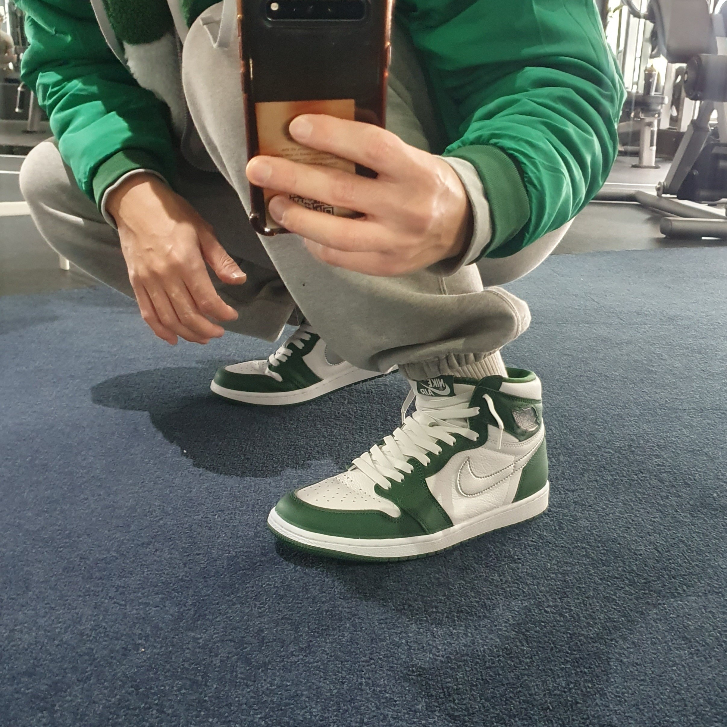Jordan 1 Retro High OG Gorge Green 착용 스타일 - 2