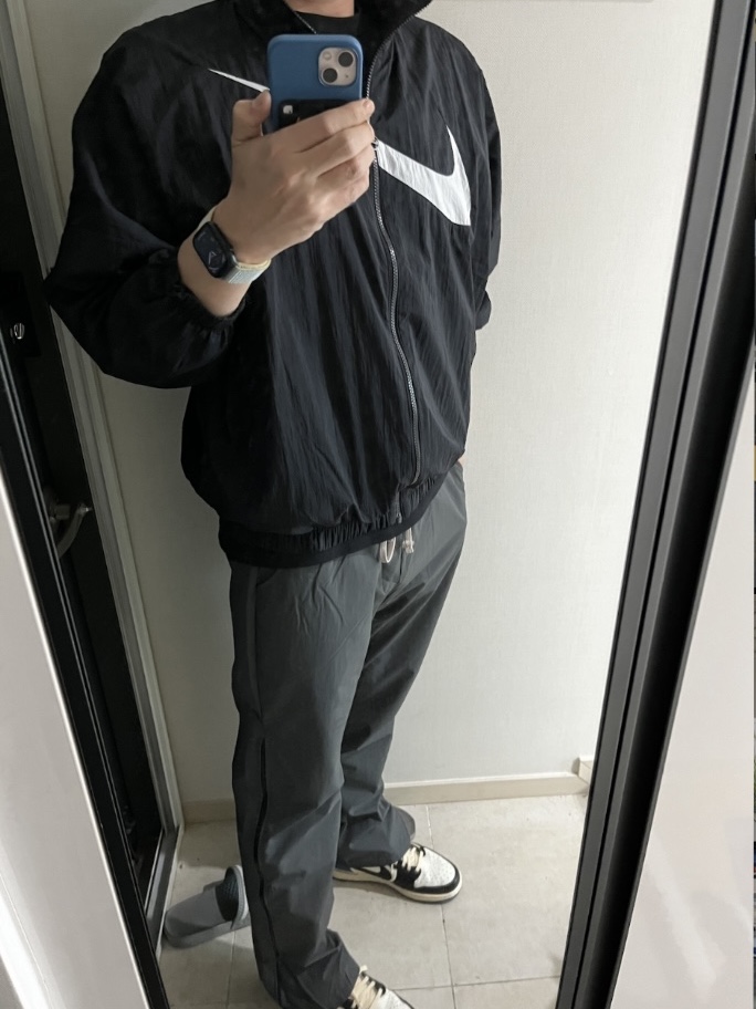Jordan 1 x Travis Scott x Fragment Retro Low OG SP Military Blue 착용 스타일