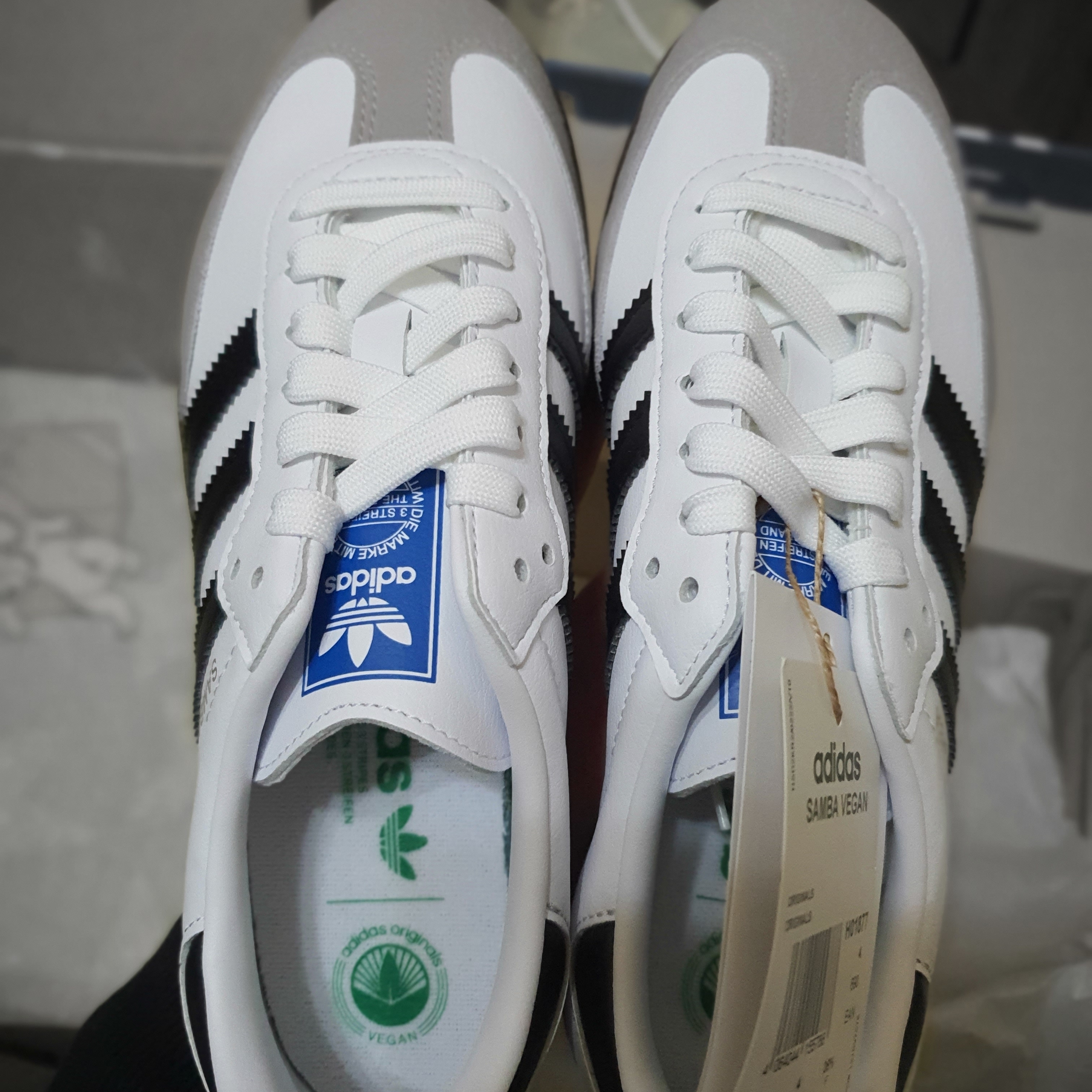 Adidas Samba Vegan White Black 착용 스타일
