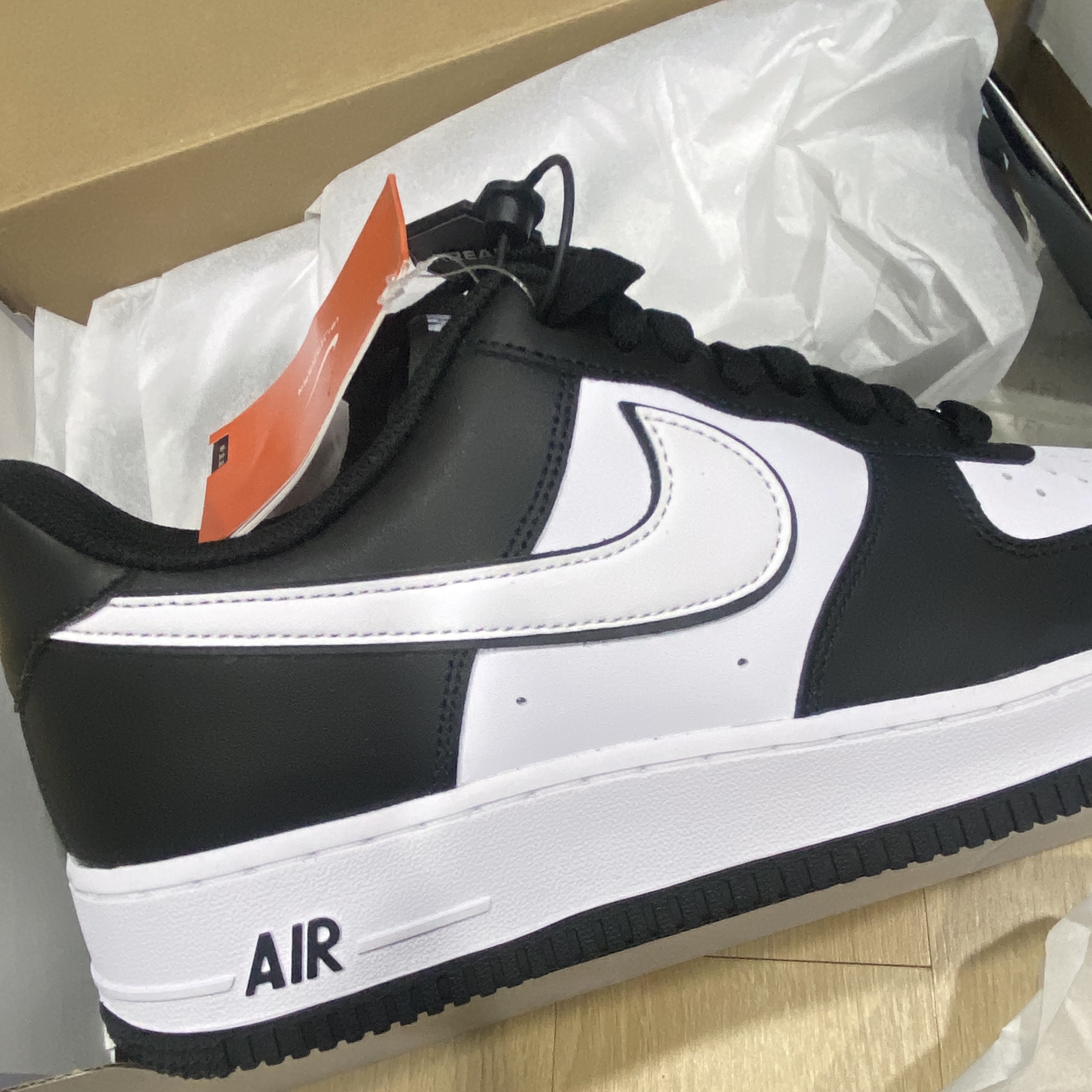 Nike Air Force 1 '07 Black White 착용 스타일