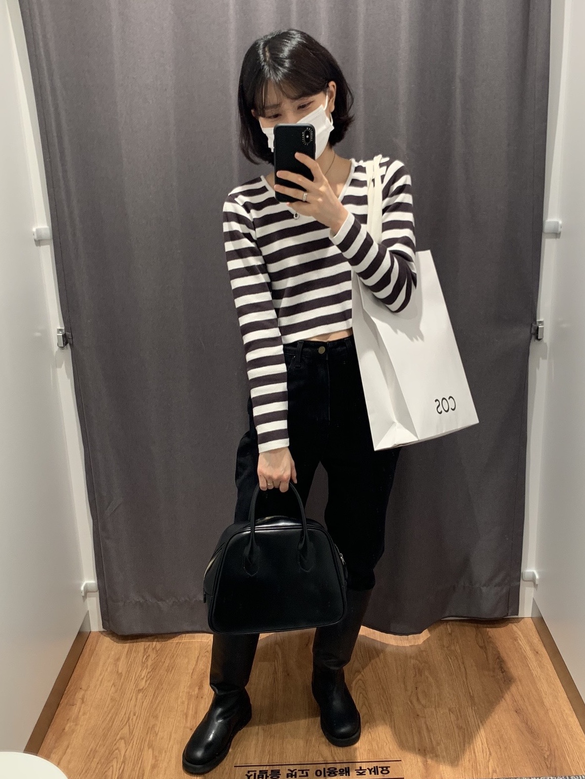 Comme des Garcons Round No.2 Aoyama Bag Black 착용 스타일 - 1