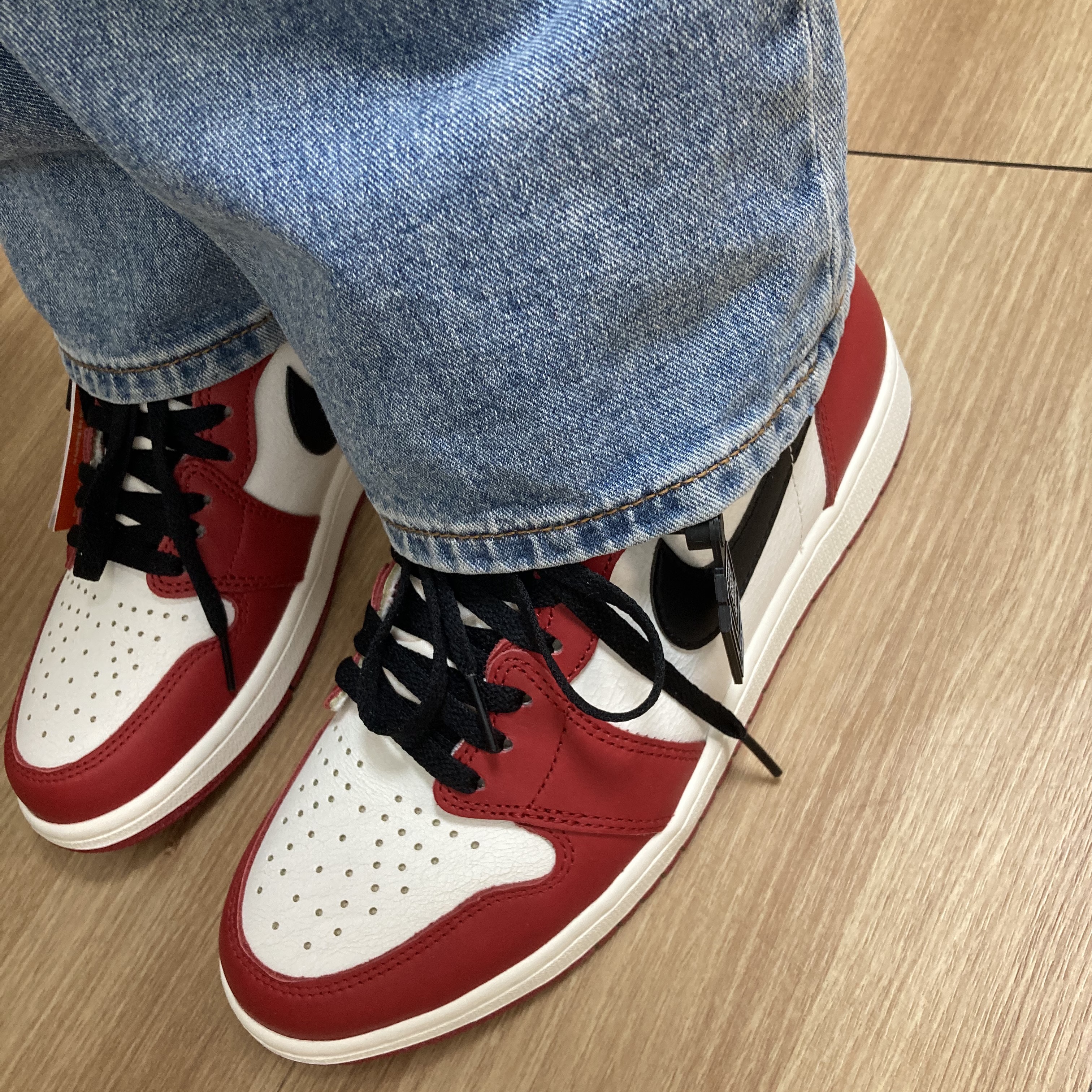 Jordan 1 Retro High OG Chicago 2022 착용 스타일 - 2