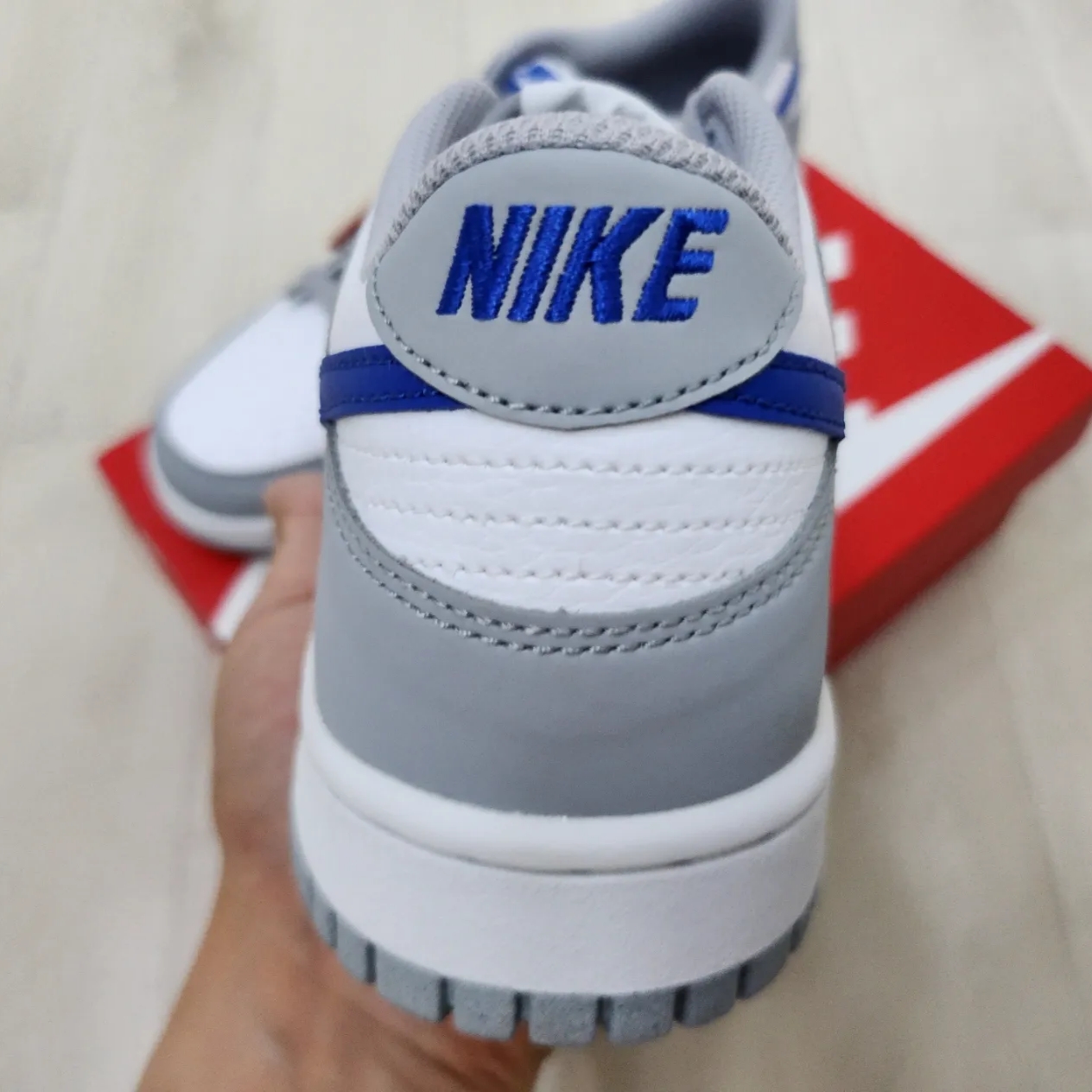 (GS) Nike Dunk Low Wolf Grey Game Royal 착용 스타일 - 3