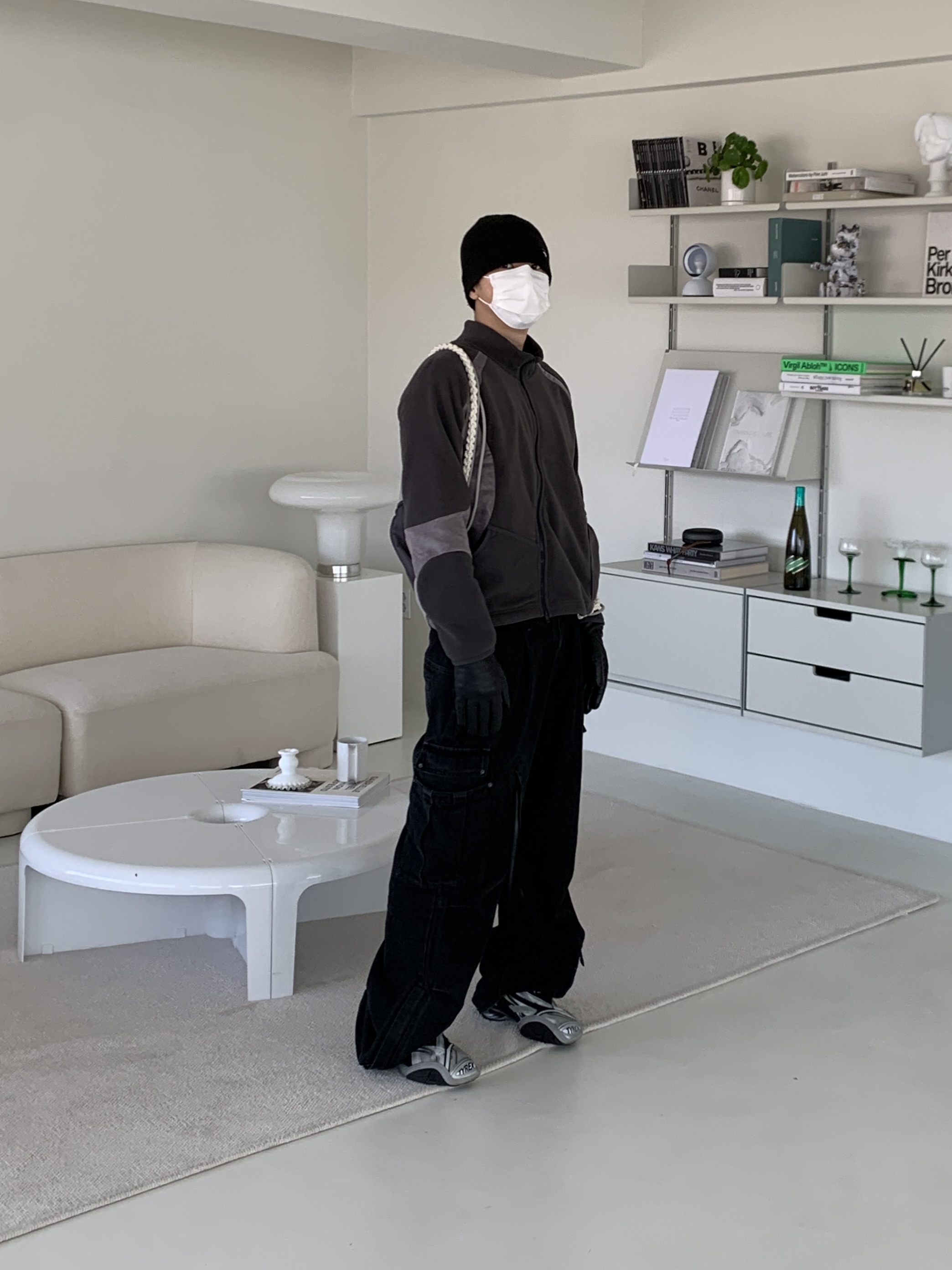 Stussy Basic Skullcap Beanie Black, Balenciaga Tyrex Sneakers Black Grey 착용 스타일 - 3