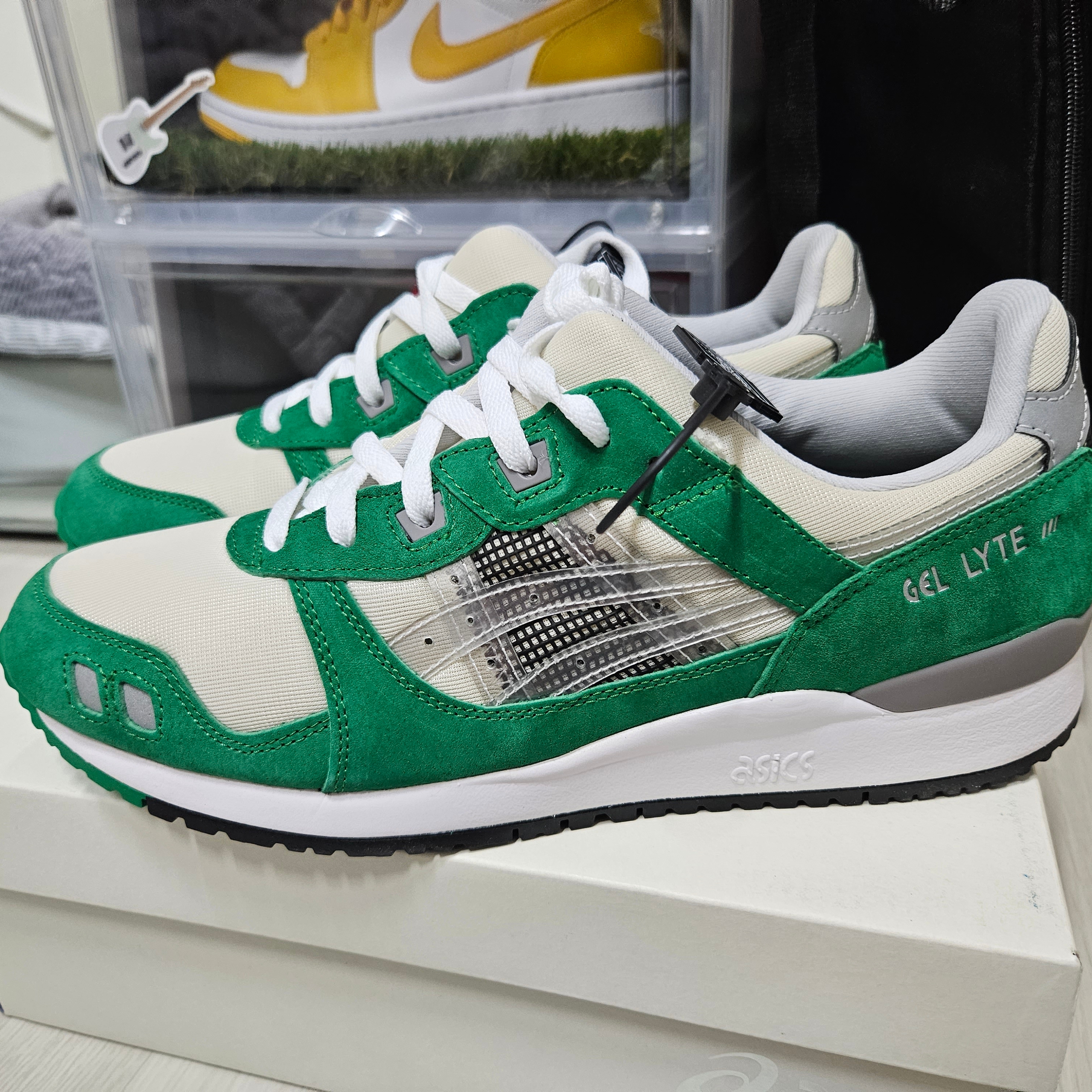 Asics x Awake NY Gel-Lyte III Green Tambourine 착용 스타일 - 4