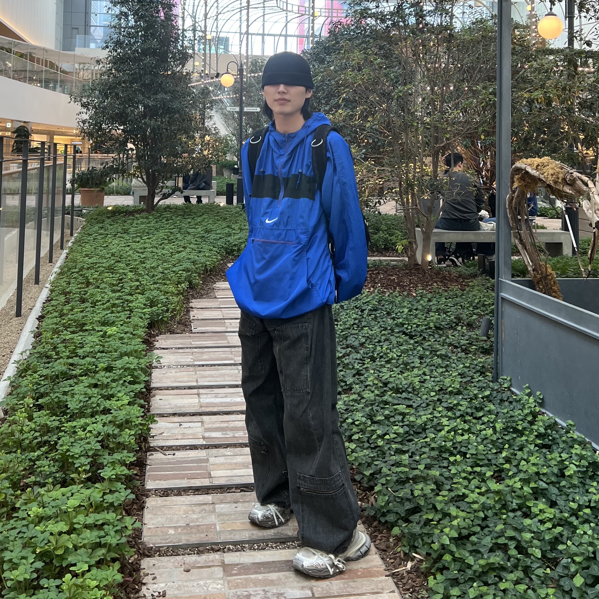 Balenciaga 3XL Sneakers Worn Out Light Beige 착용 스타일 - 5