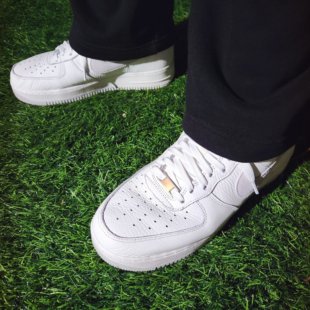 Nike Air Force 1 '07 Craft White Photon Dust 착용 스타일 - 5