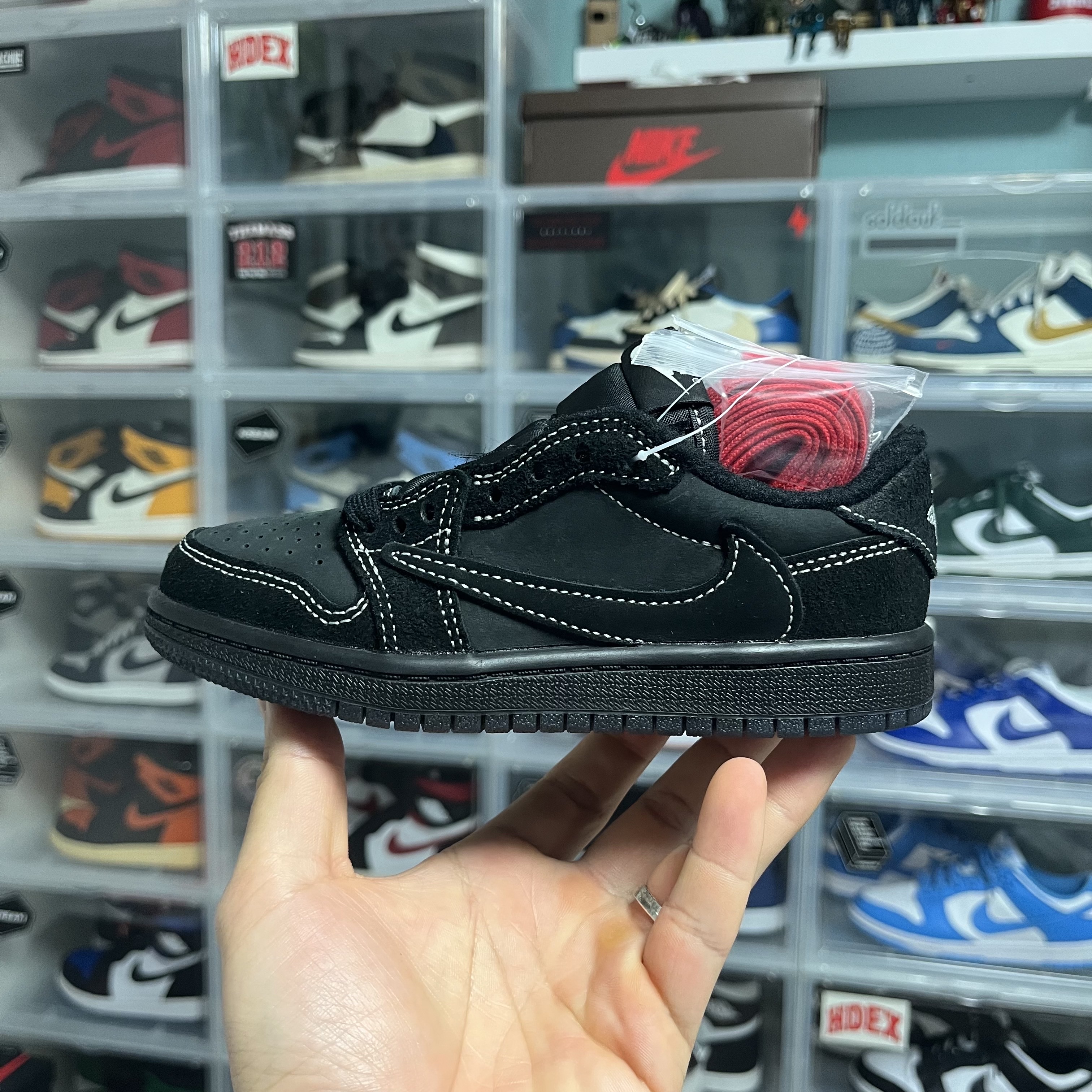 Jordan 1 x Travis Scott Retro Low OG SP Black Phantom, (PS) Jordan 1 x Travis Scott Retro Low OG SP Black Phantom 착용 스타일 - 3
